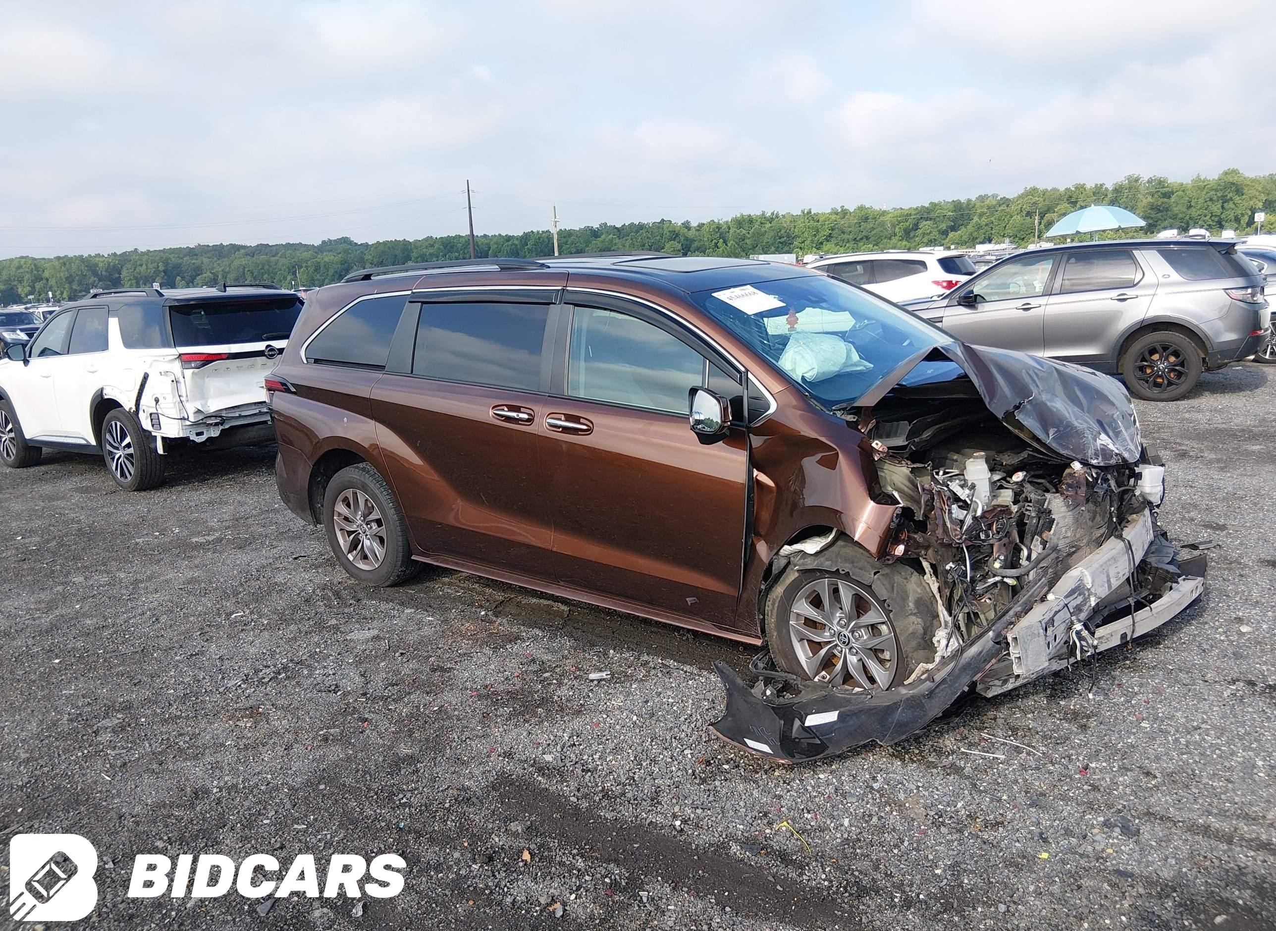 2022 Toyota Sienna, Xle