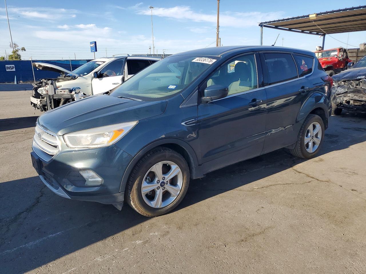2019 Ford Escape, SE