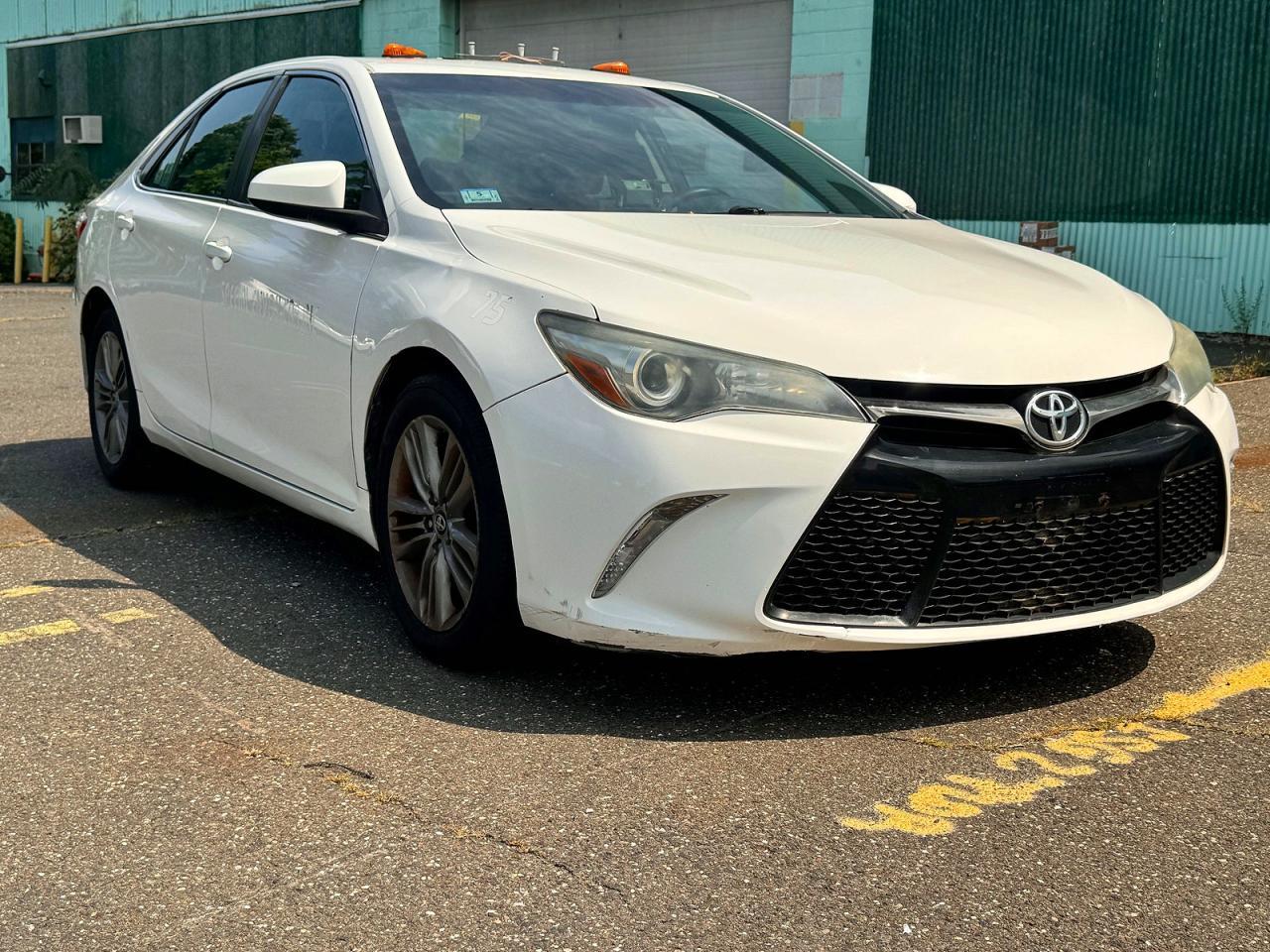 2016 Toyota Camry, SE