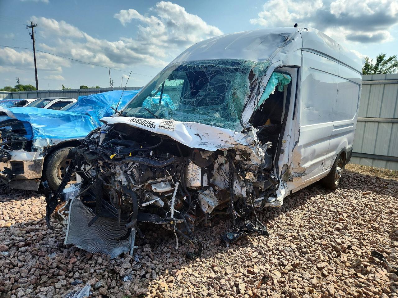 2022 Ford Transit, T-250