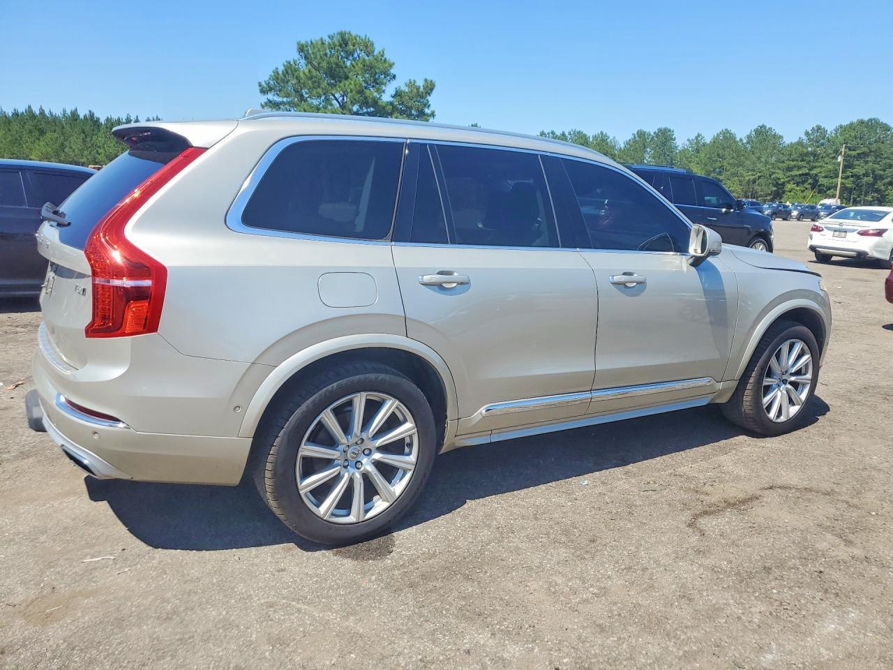 2016 Volvo XC90, T6