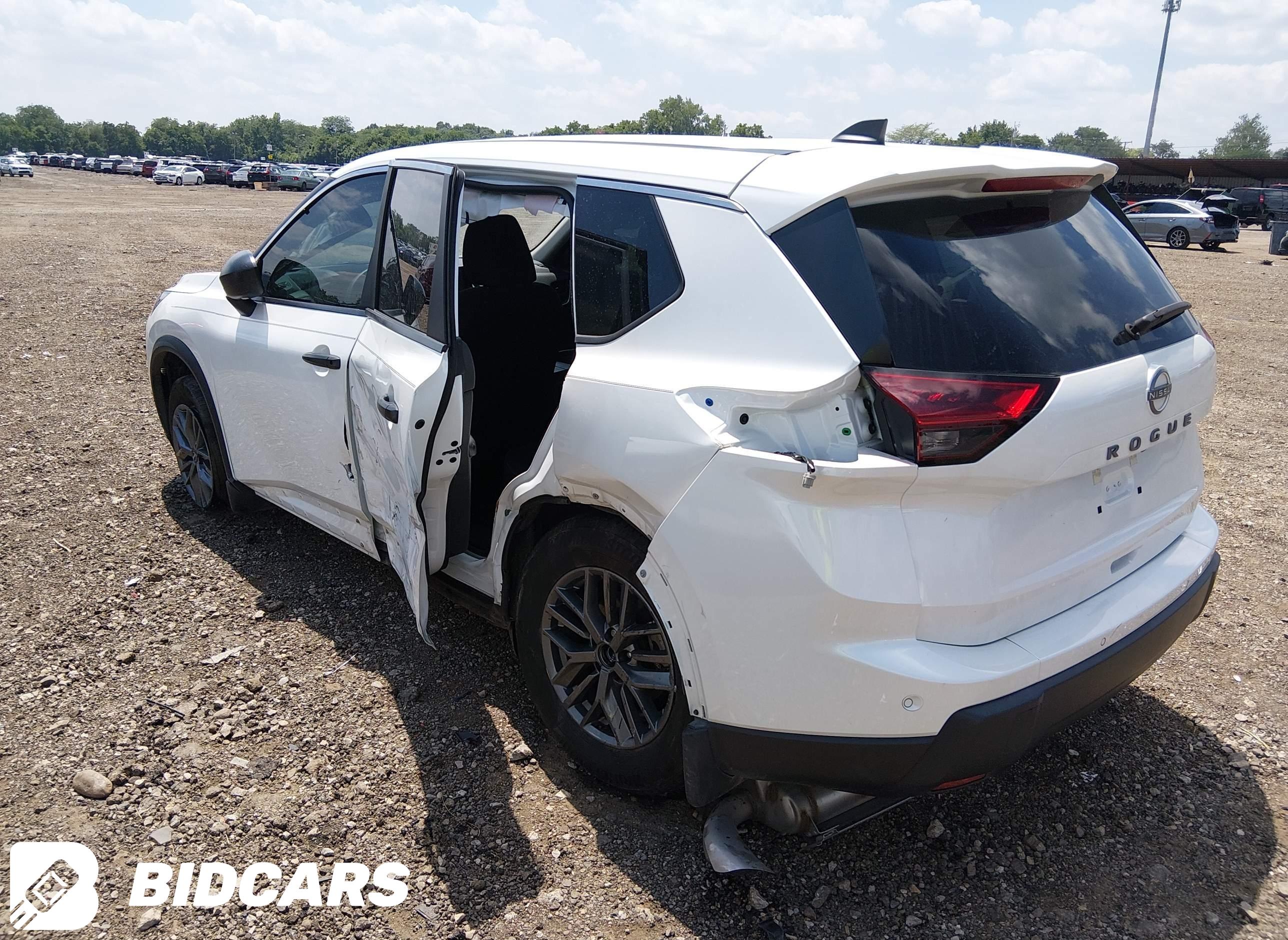 2024 Nissan Rogue, S Fwd