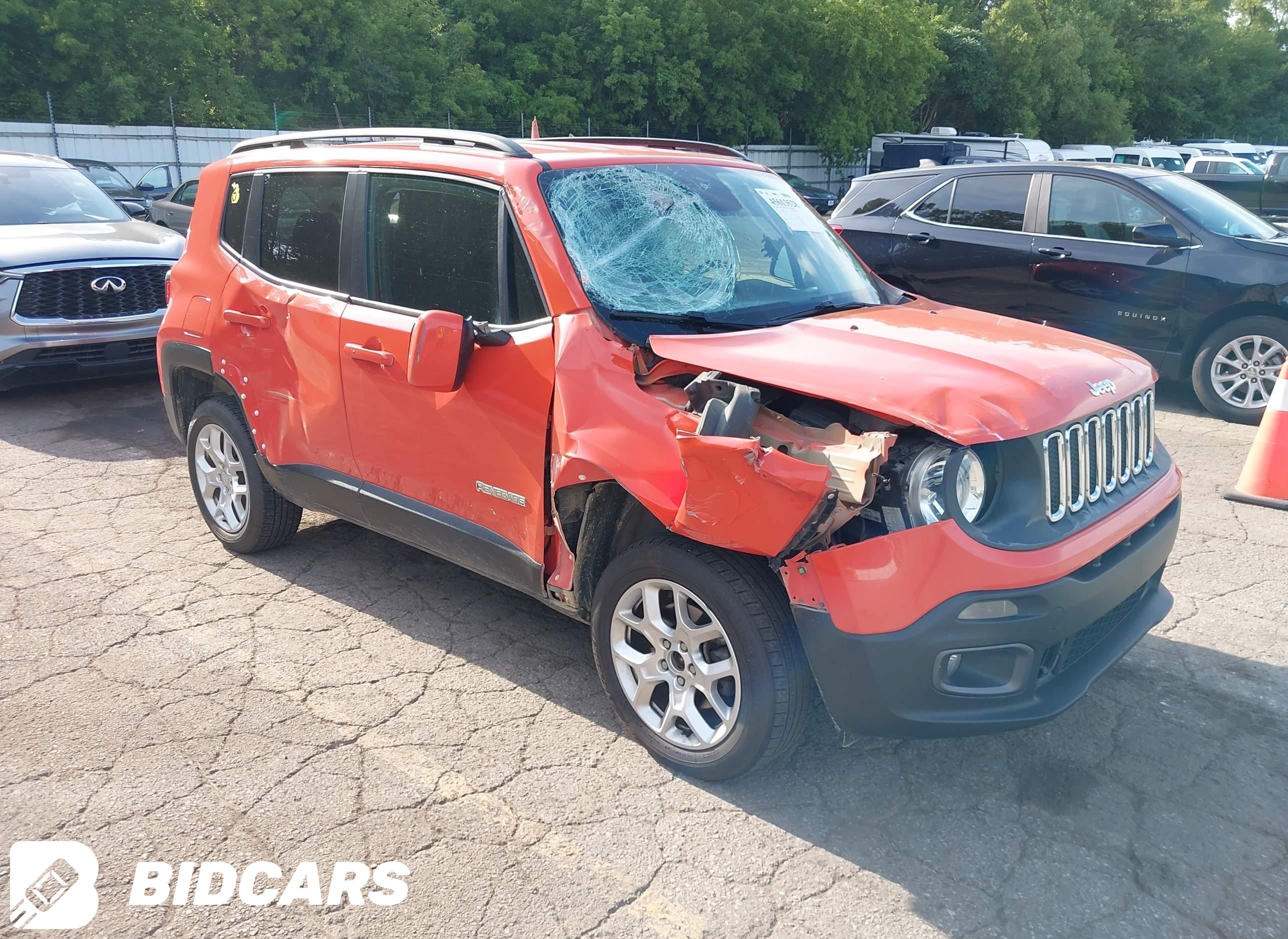 2016 Jeep Renegade, Latitude