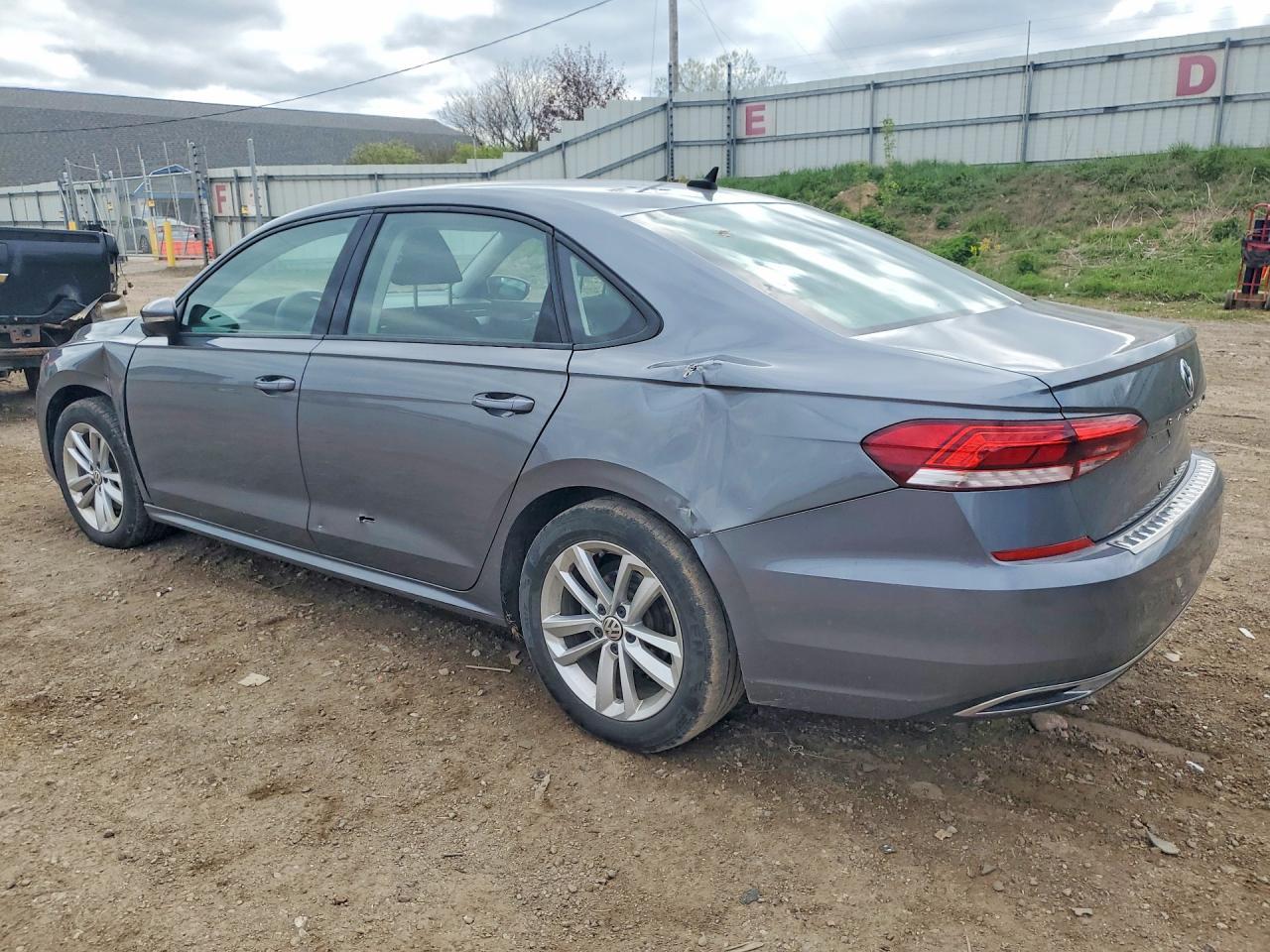 2021 Volkswagen Passat, S