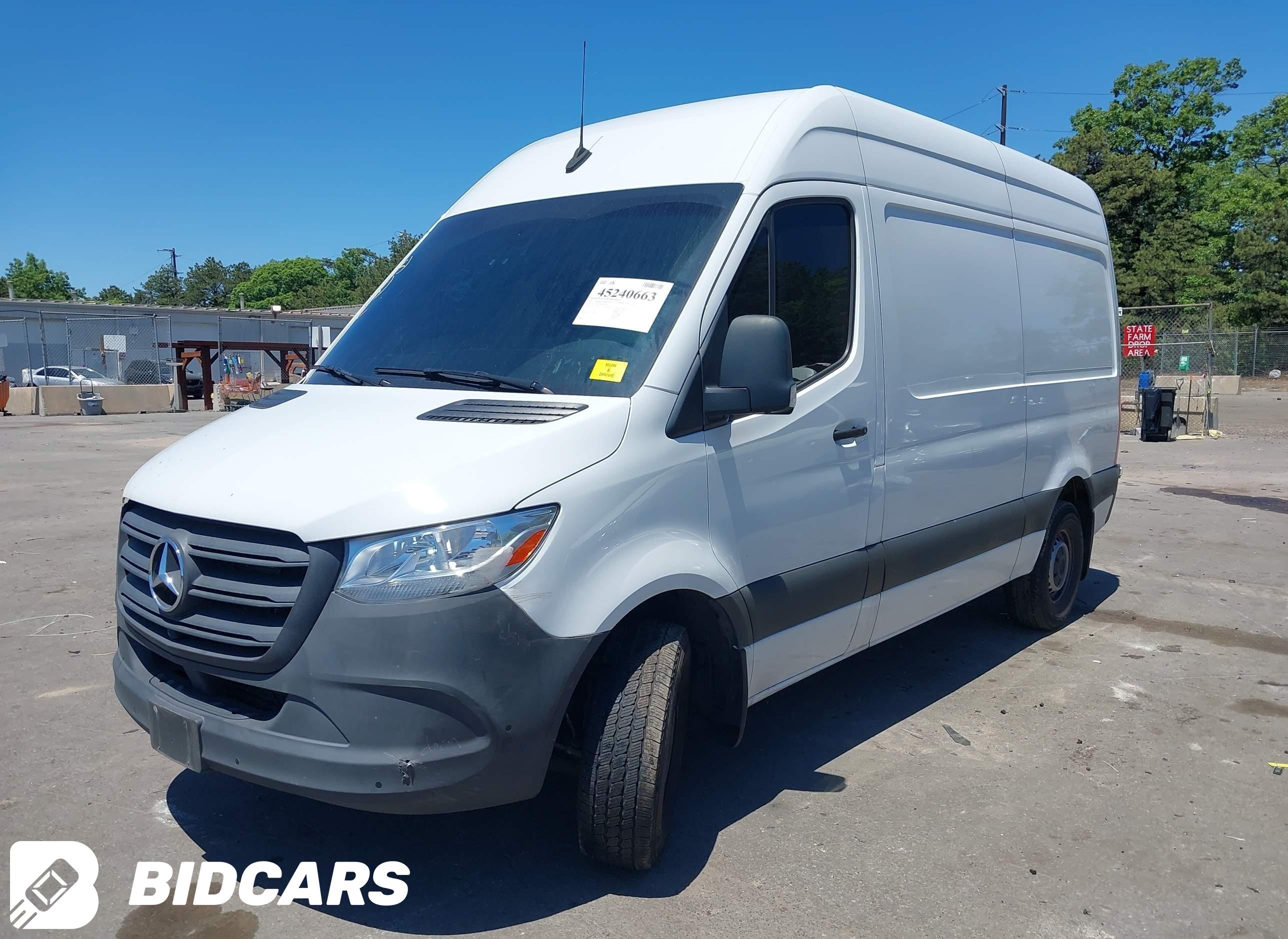 2023 Mercedes-Benz Sprinter 2...