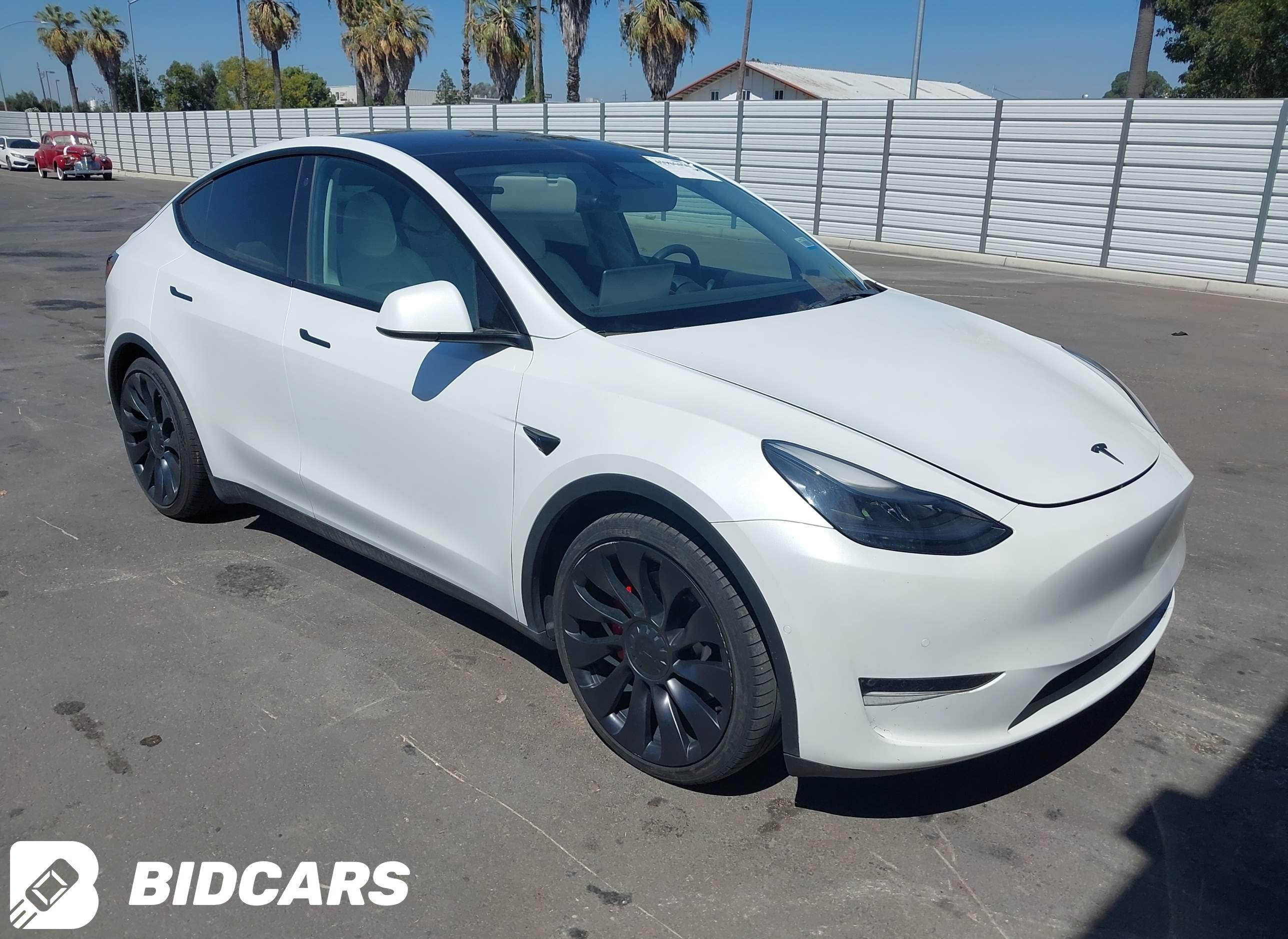 2022 Tesla Model Y, Performan...