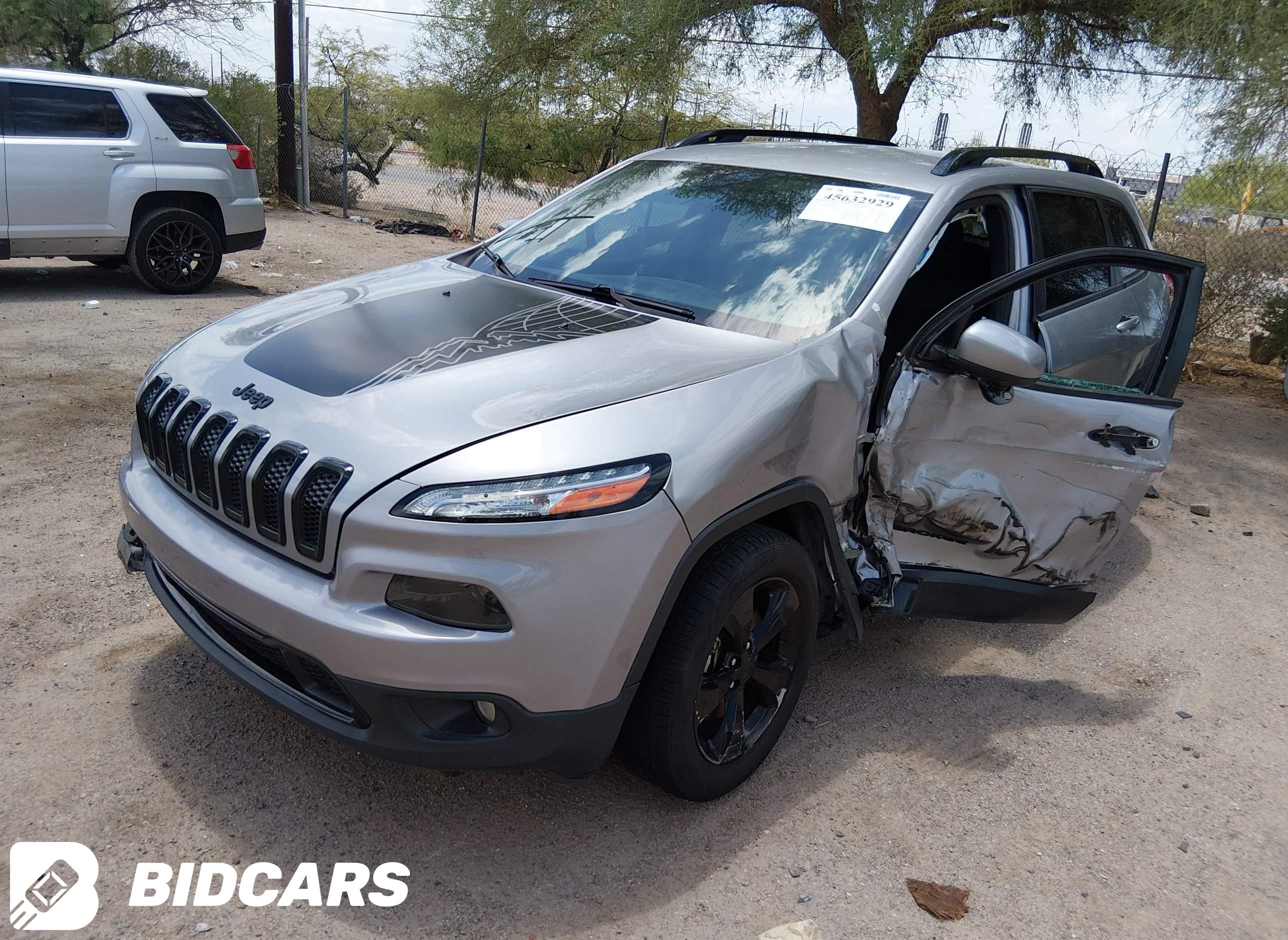 2016 Jeep Cherokee, Altitude