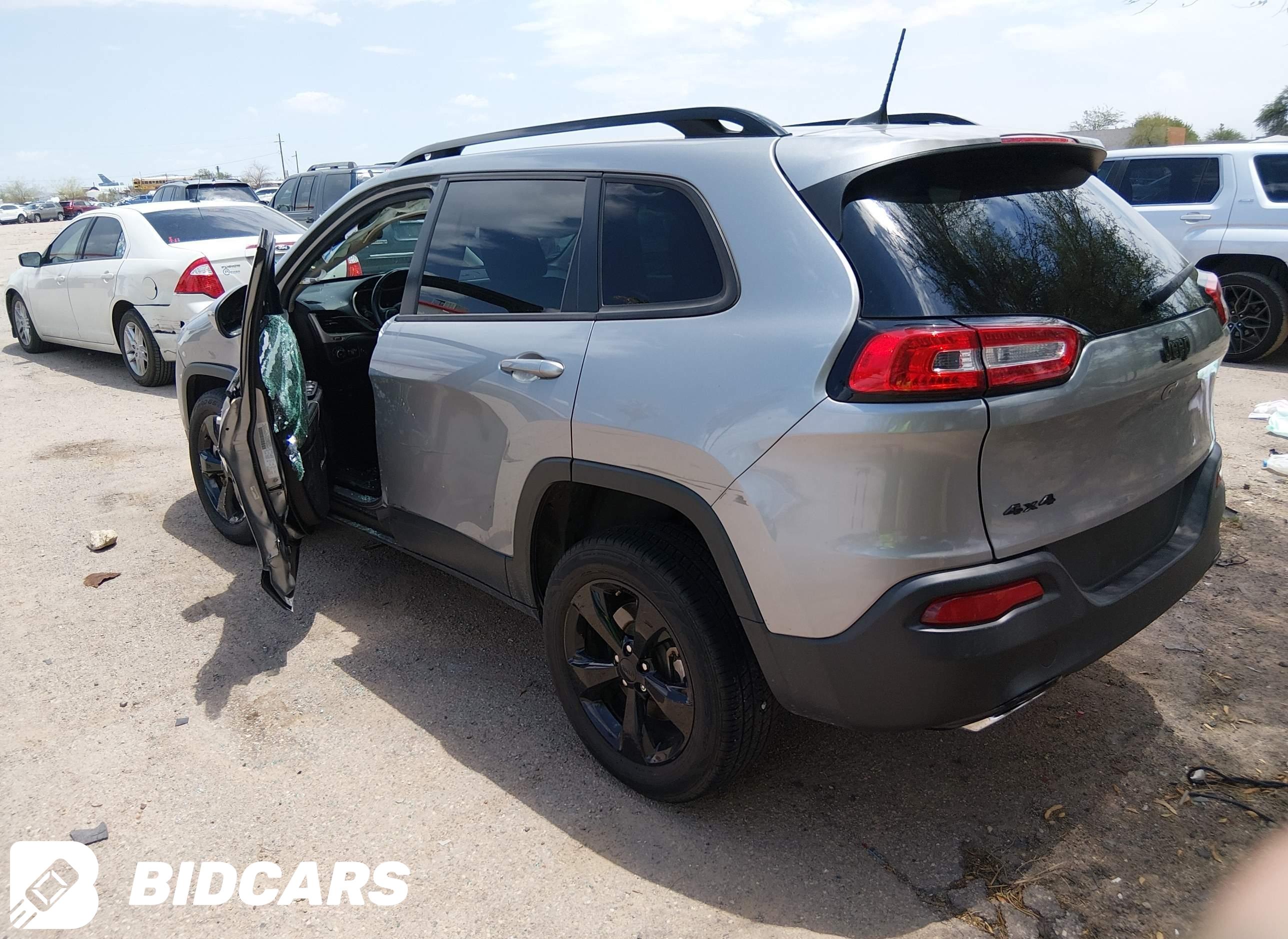 2016 Jeep Cherokee, Altitude