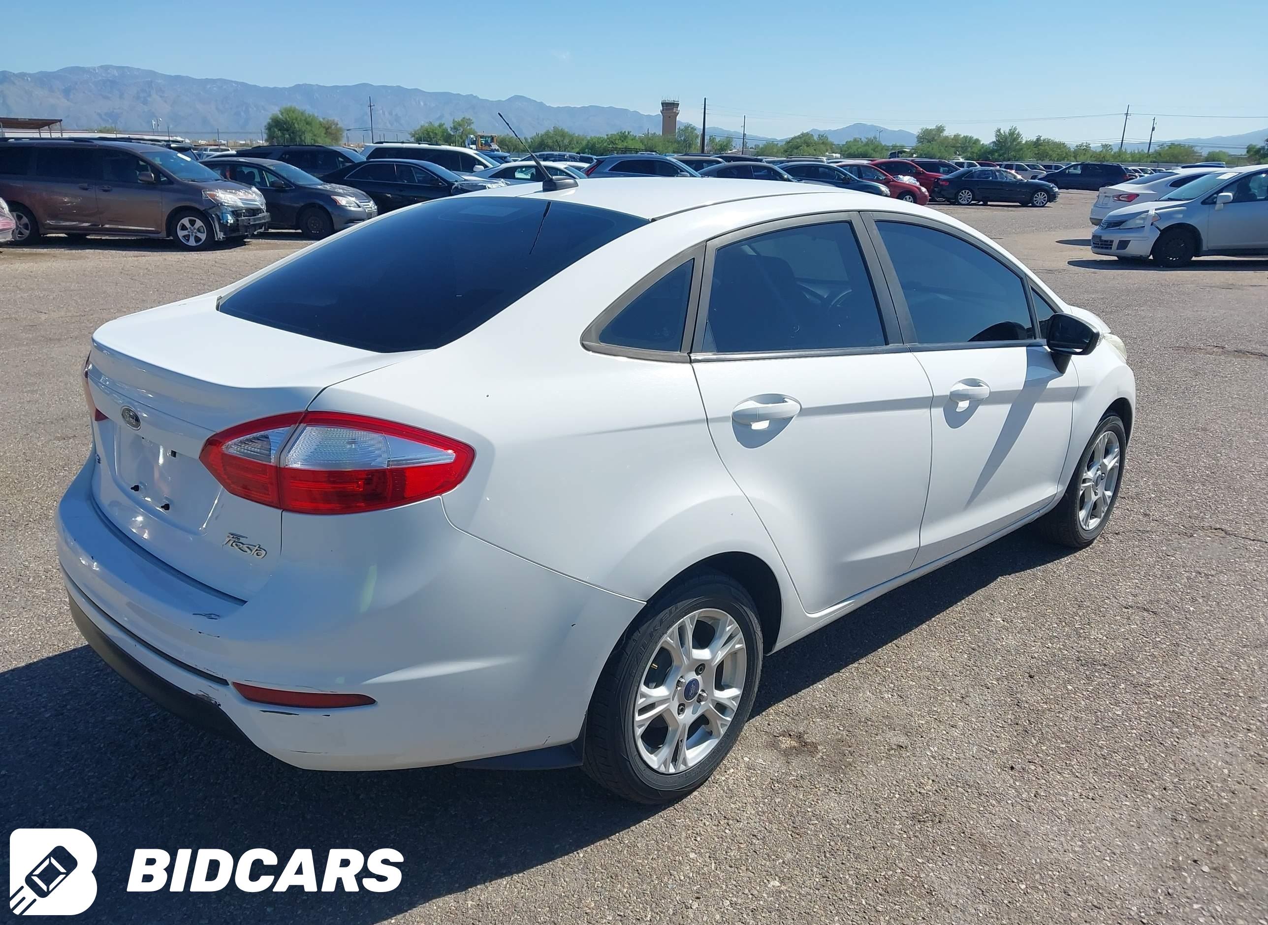 2015 Ford Fiesta, SE