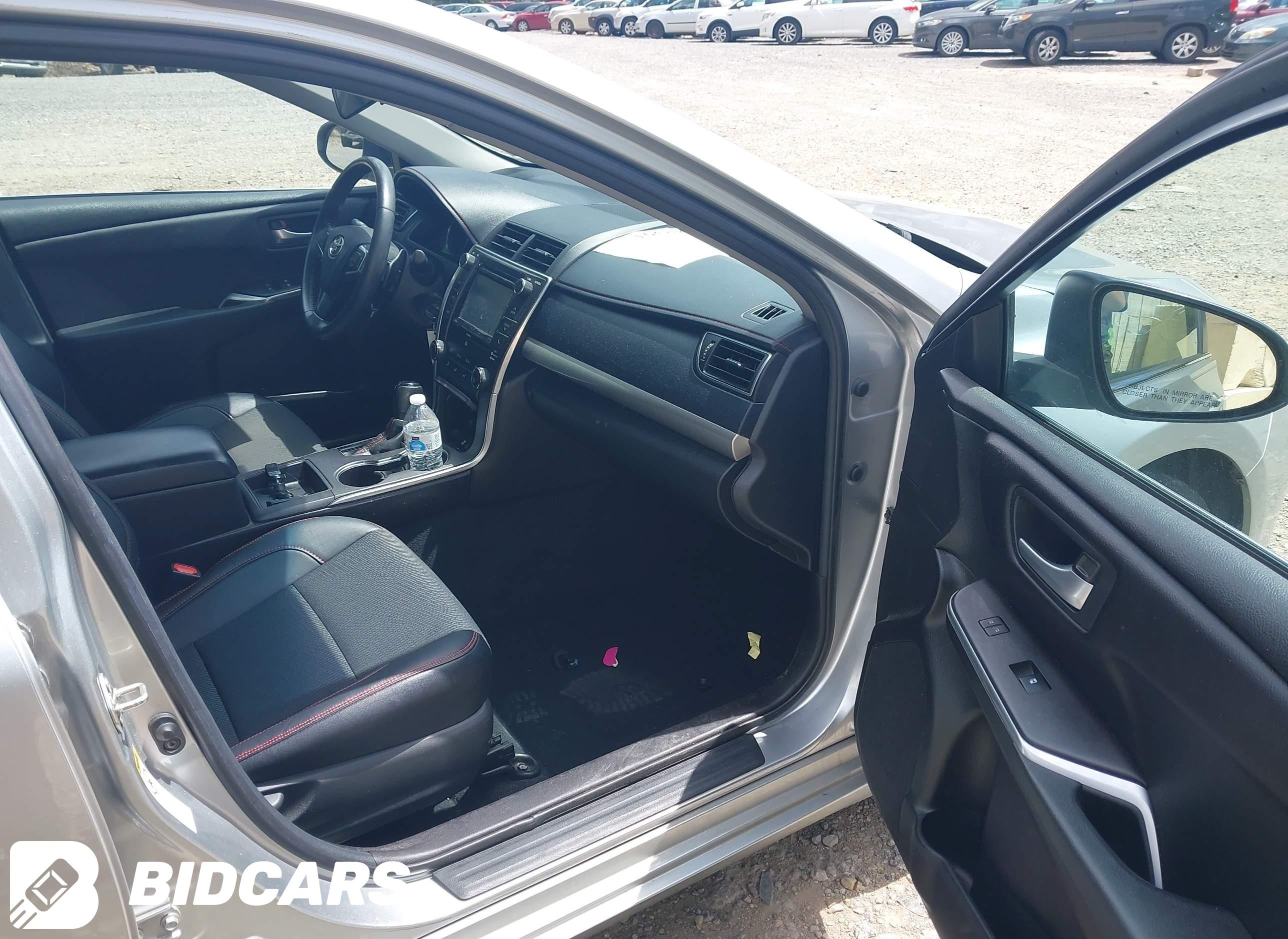 2017 Toyota Camry, SE