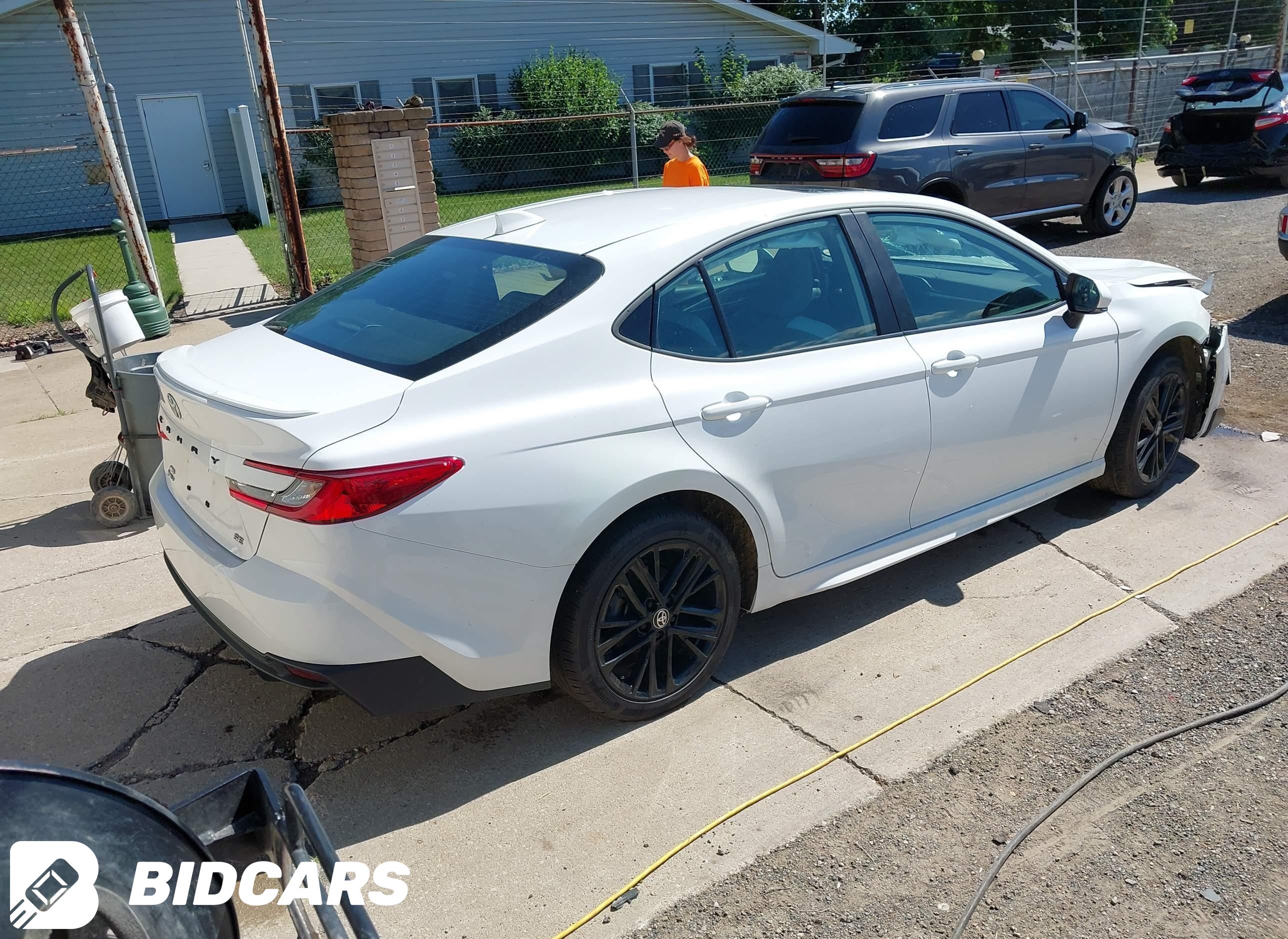 2025 Toyota Camry, SE
