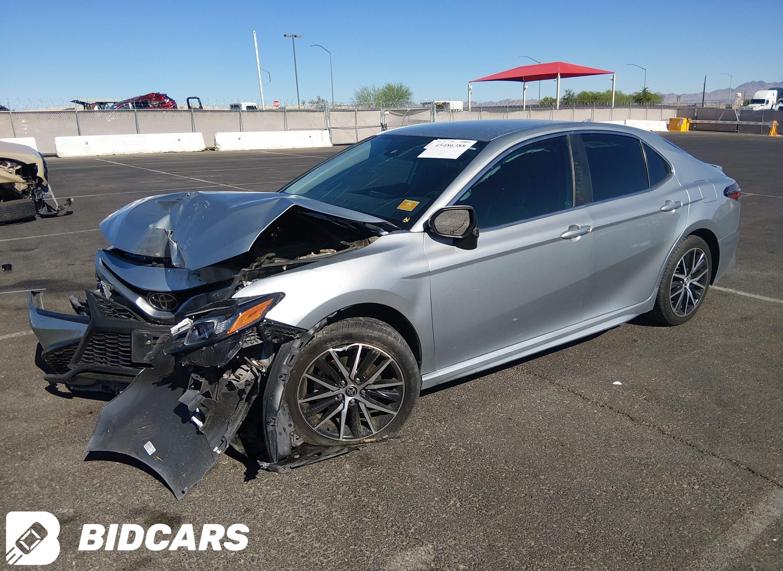 2023 Toyota Camry, SE