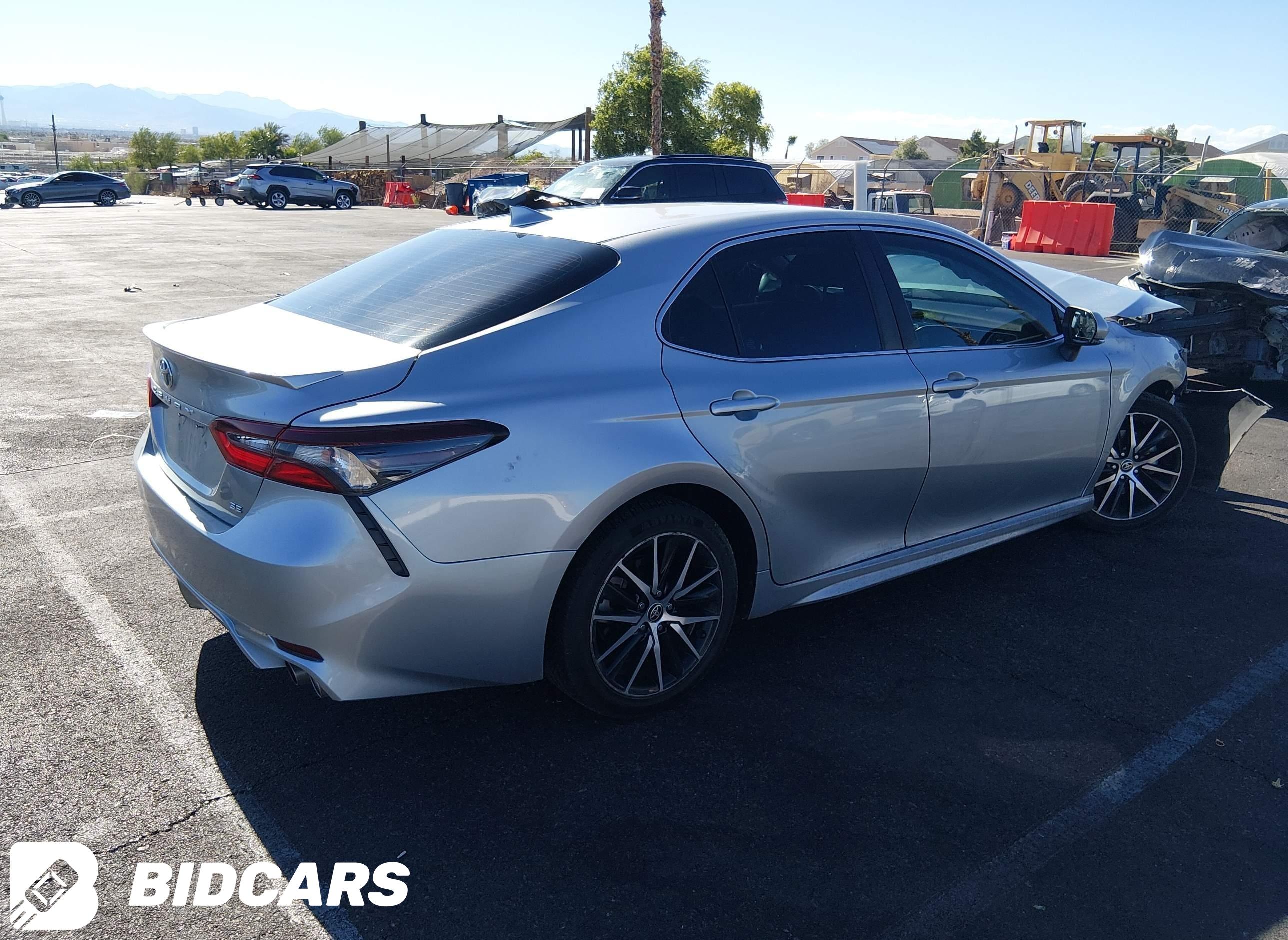 2023 Toyota Camry, SE