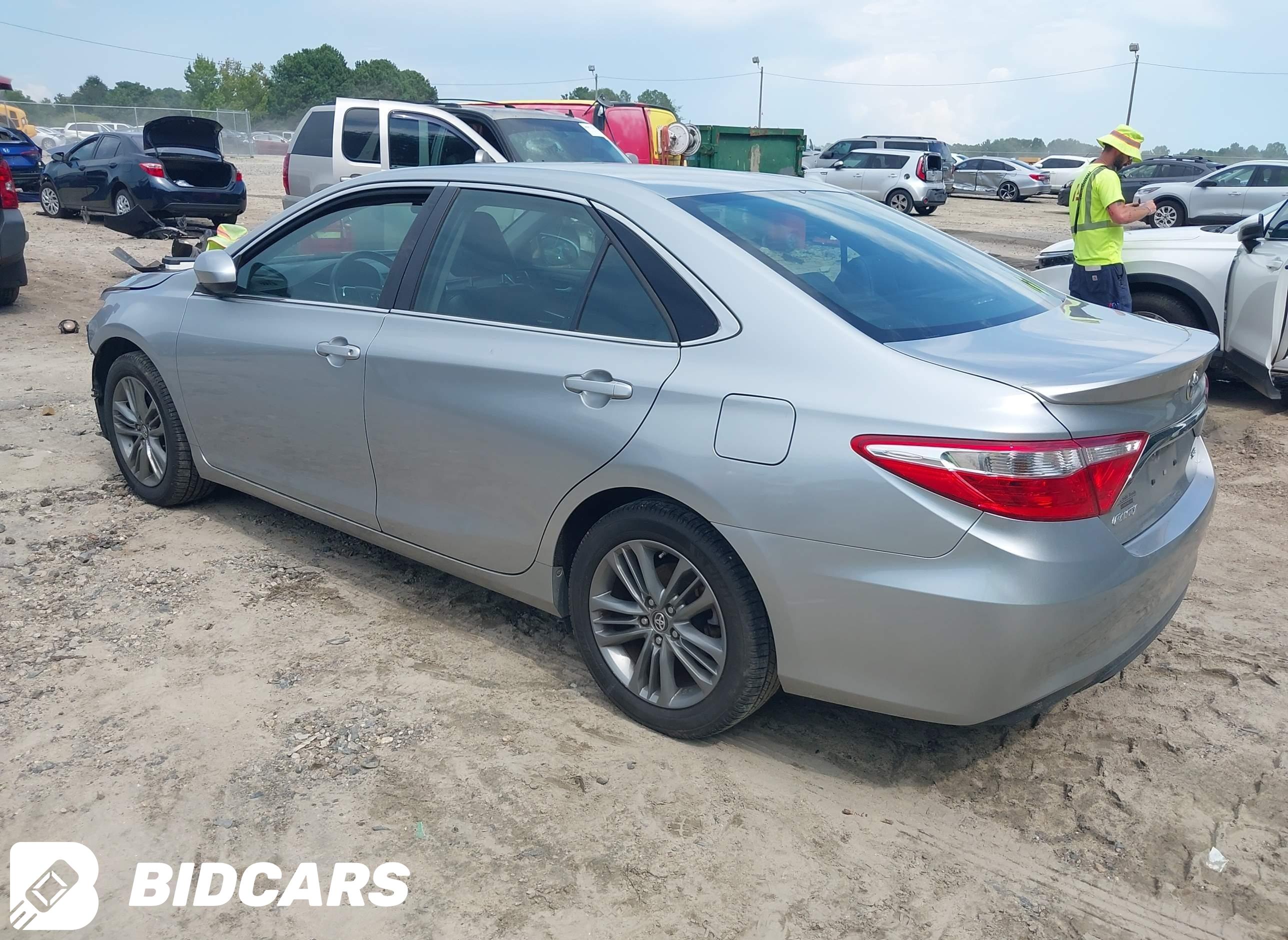 2016 Toyota Camry, SE