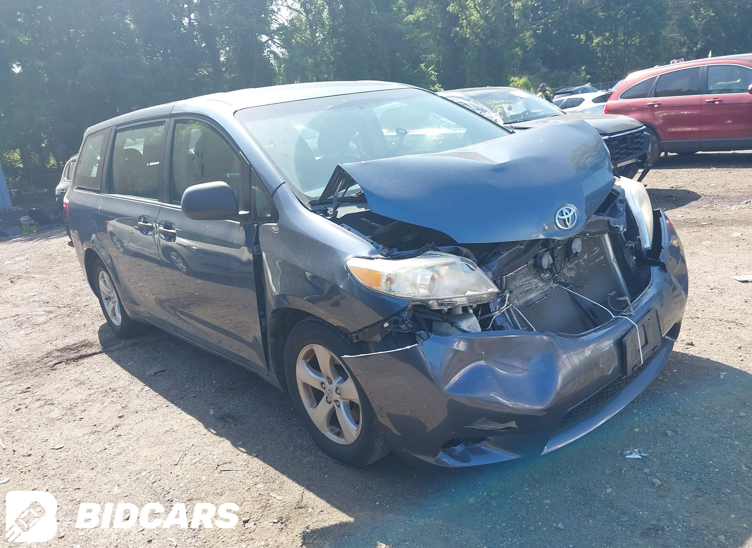 2015 Toyota Sienna, L 7 Passe...