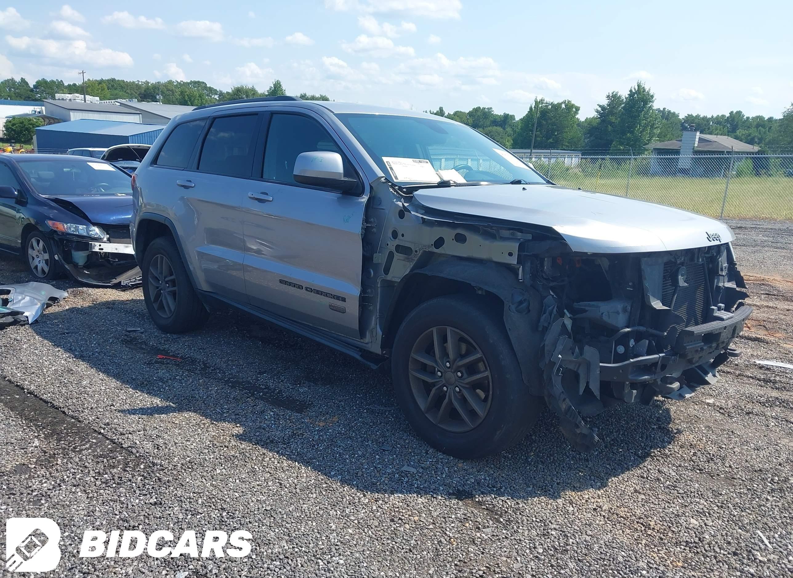 2016 Jeep Grand Cherokee, 75T...