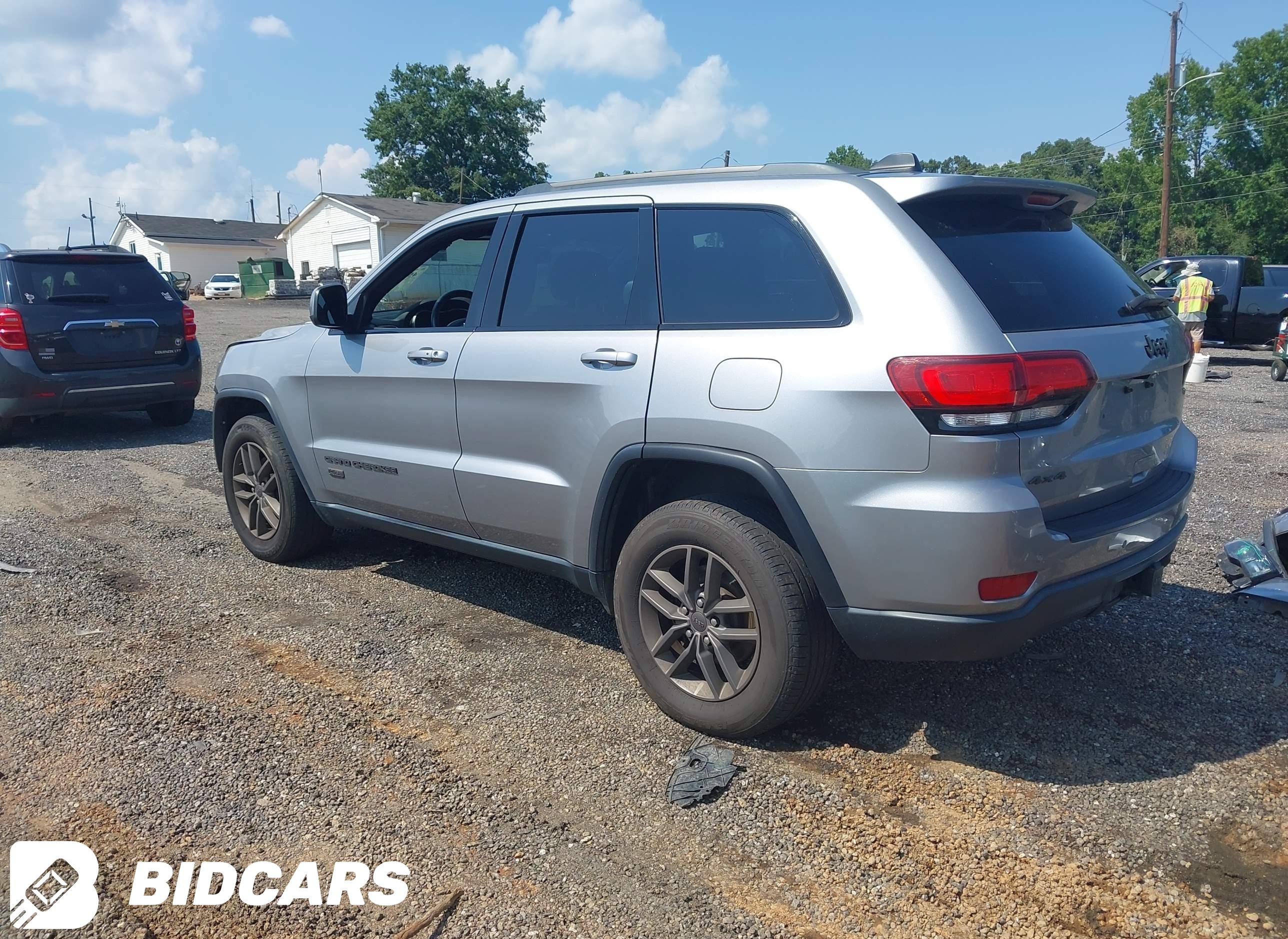 2016 Jeep Grand Cherokee, 75T...
