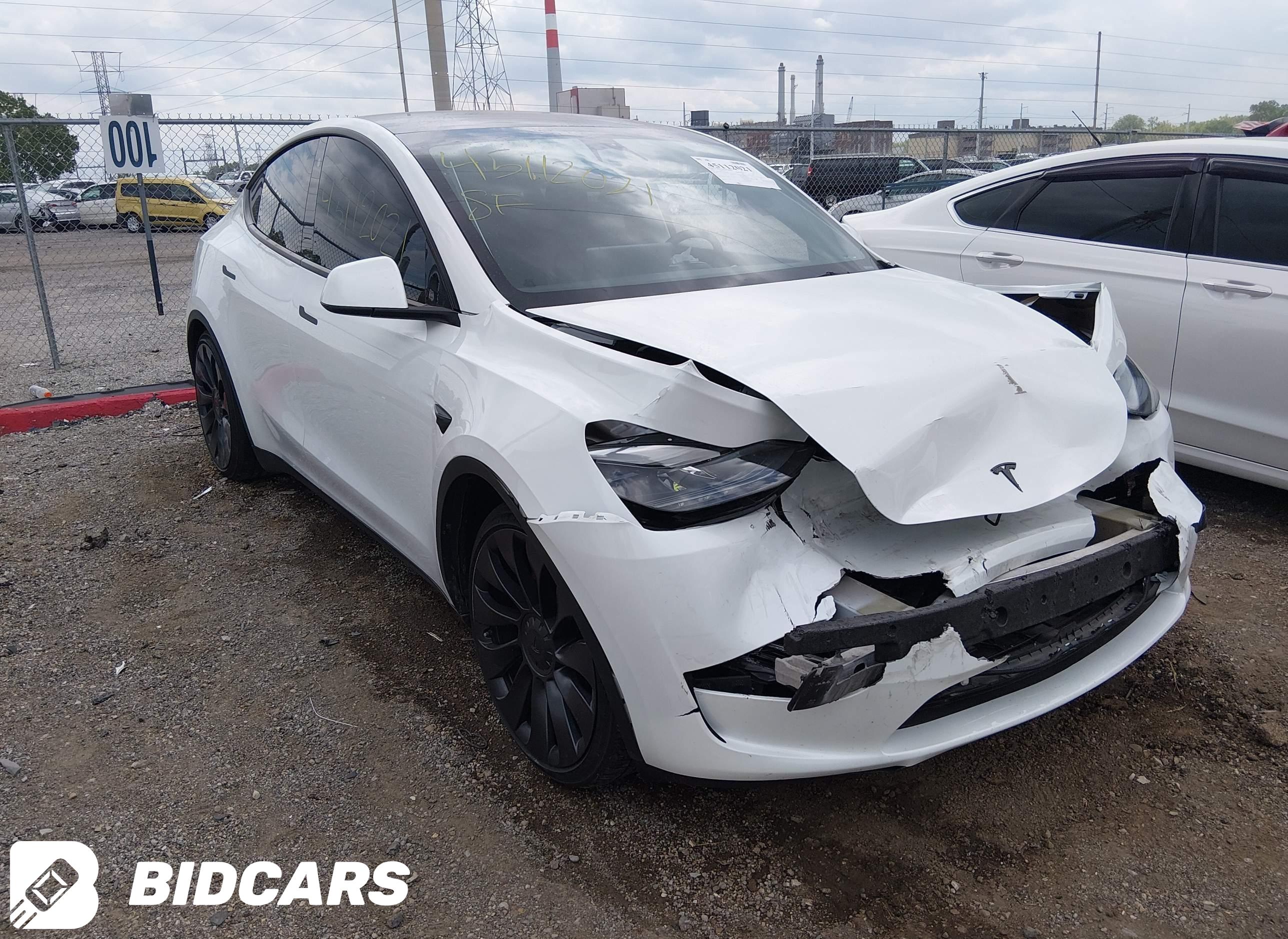 2023 Tesla Model Y, Performan...