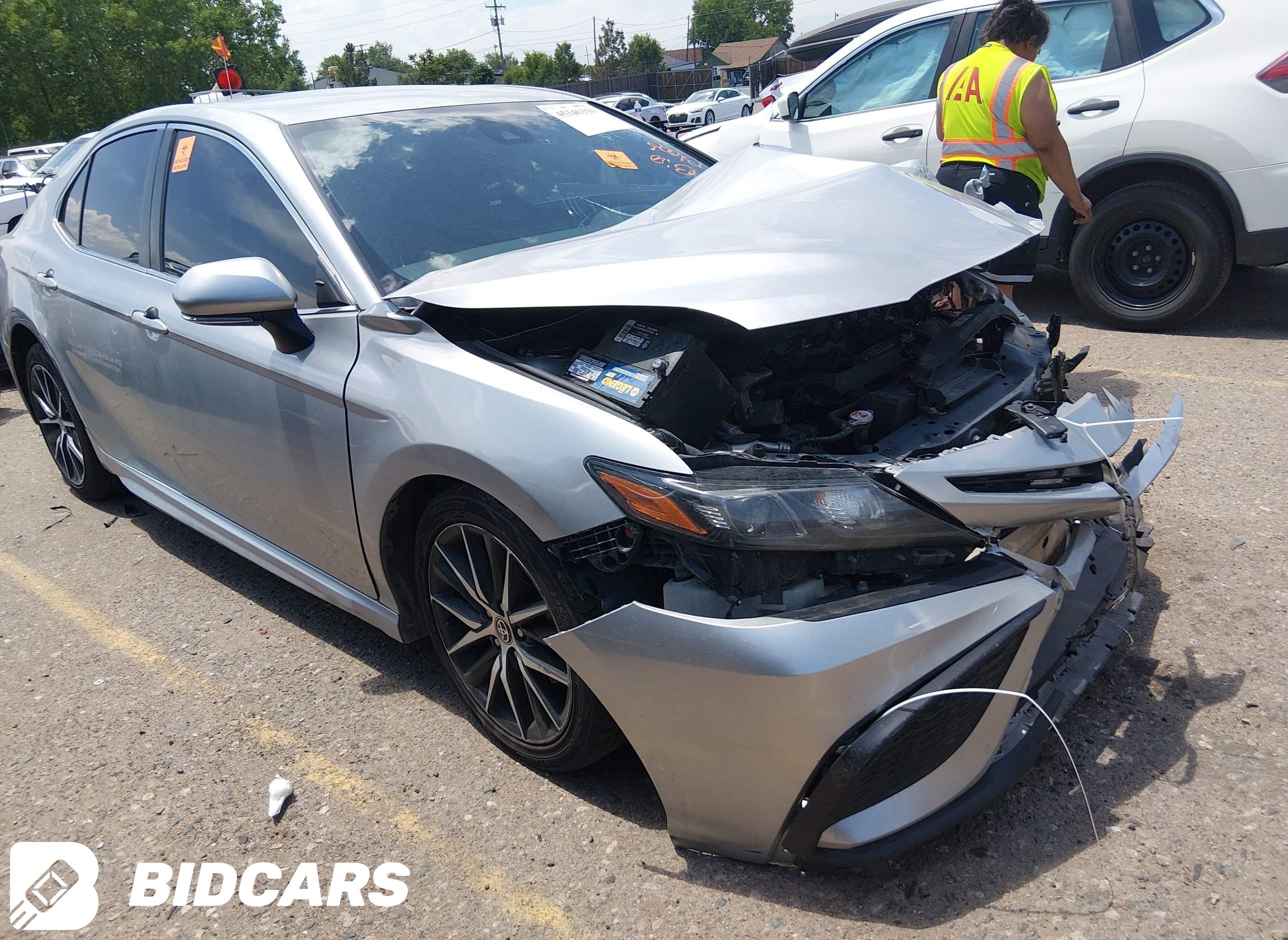 2022 Toyota Camry, Se Awd