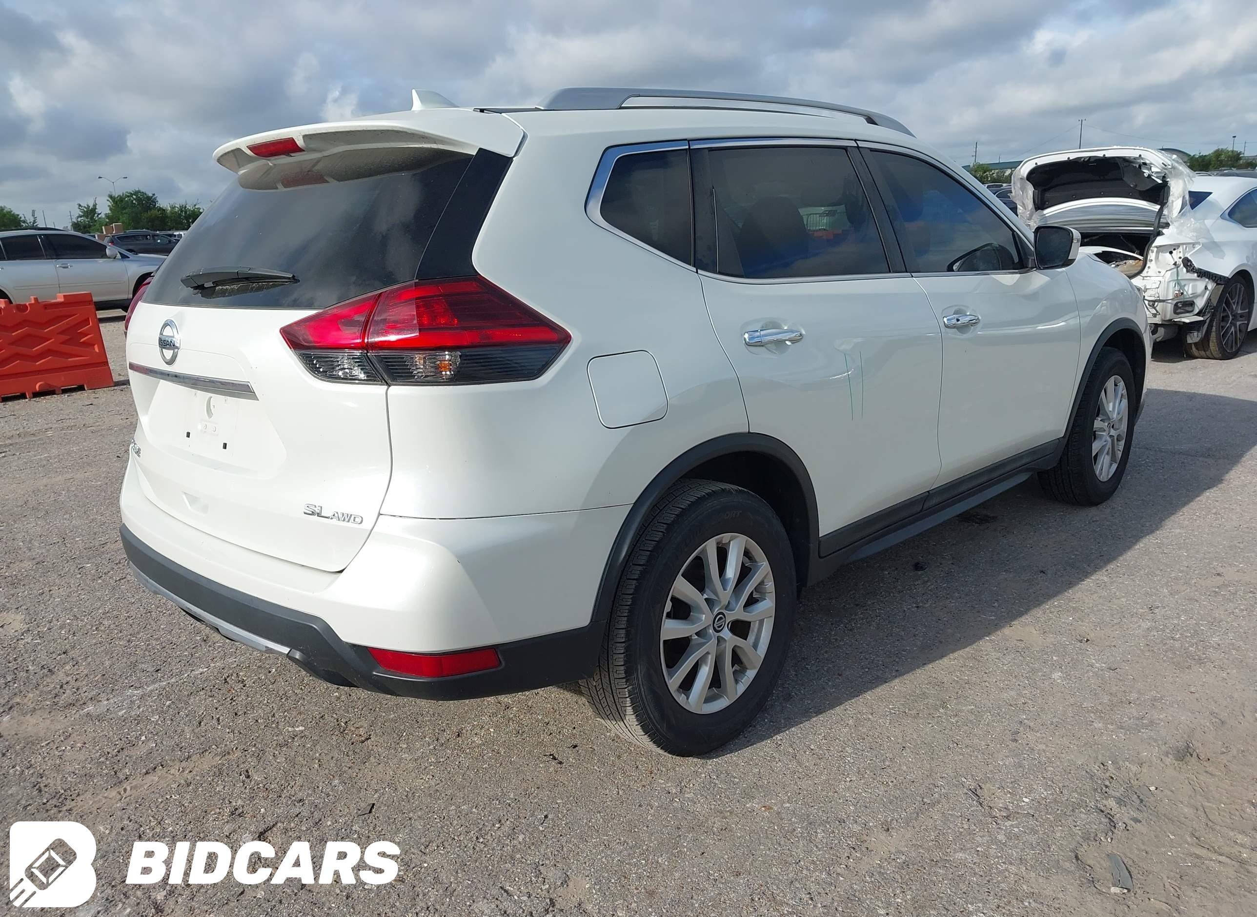 2017 Nissan Rogue, SV