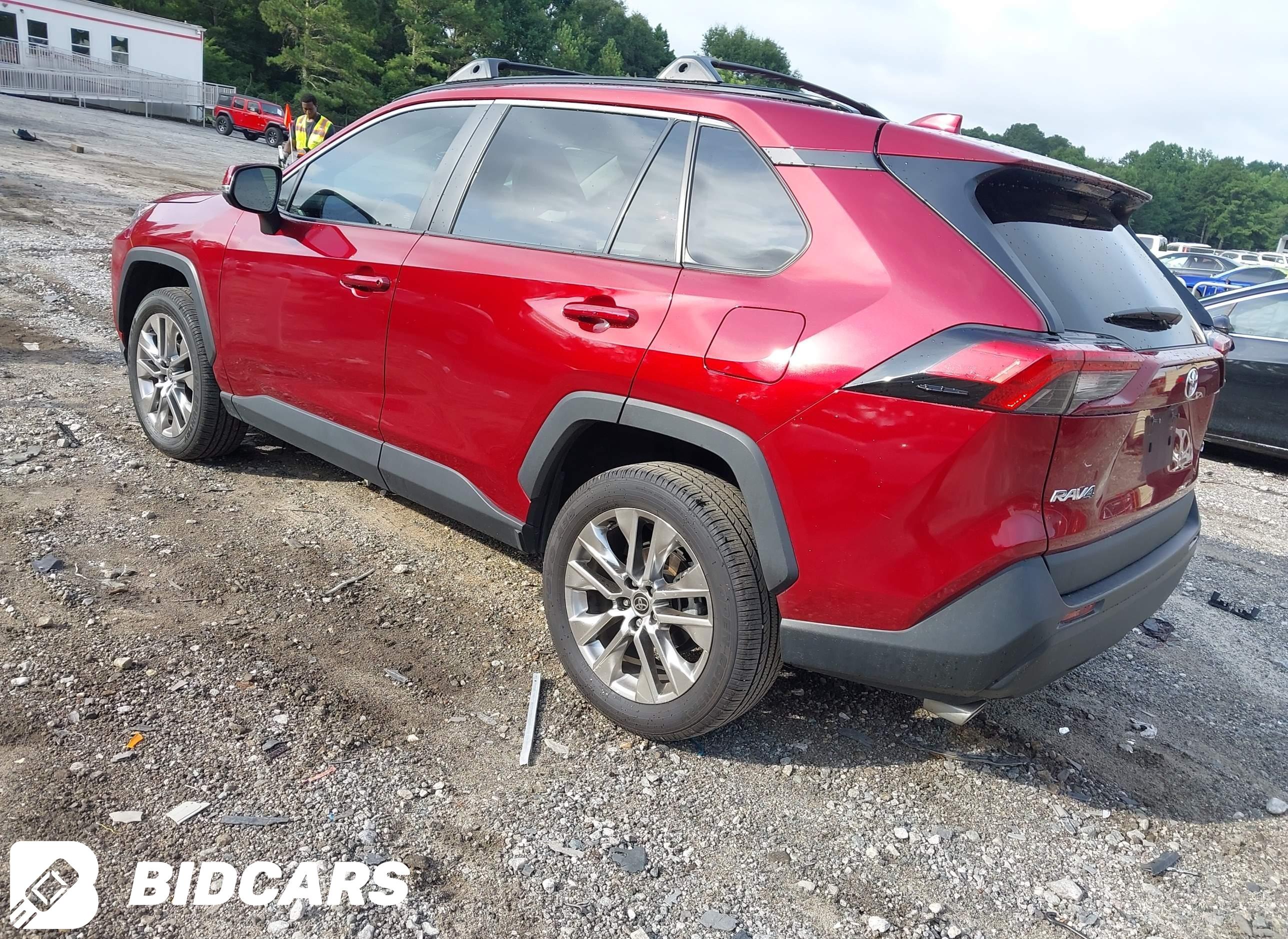 2021 Toyota RAV4, Xle Premium