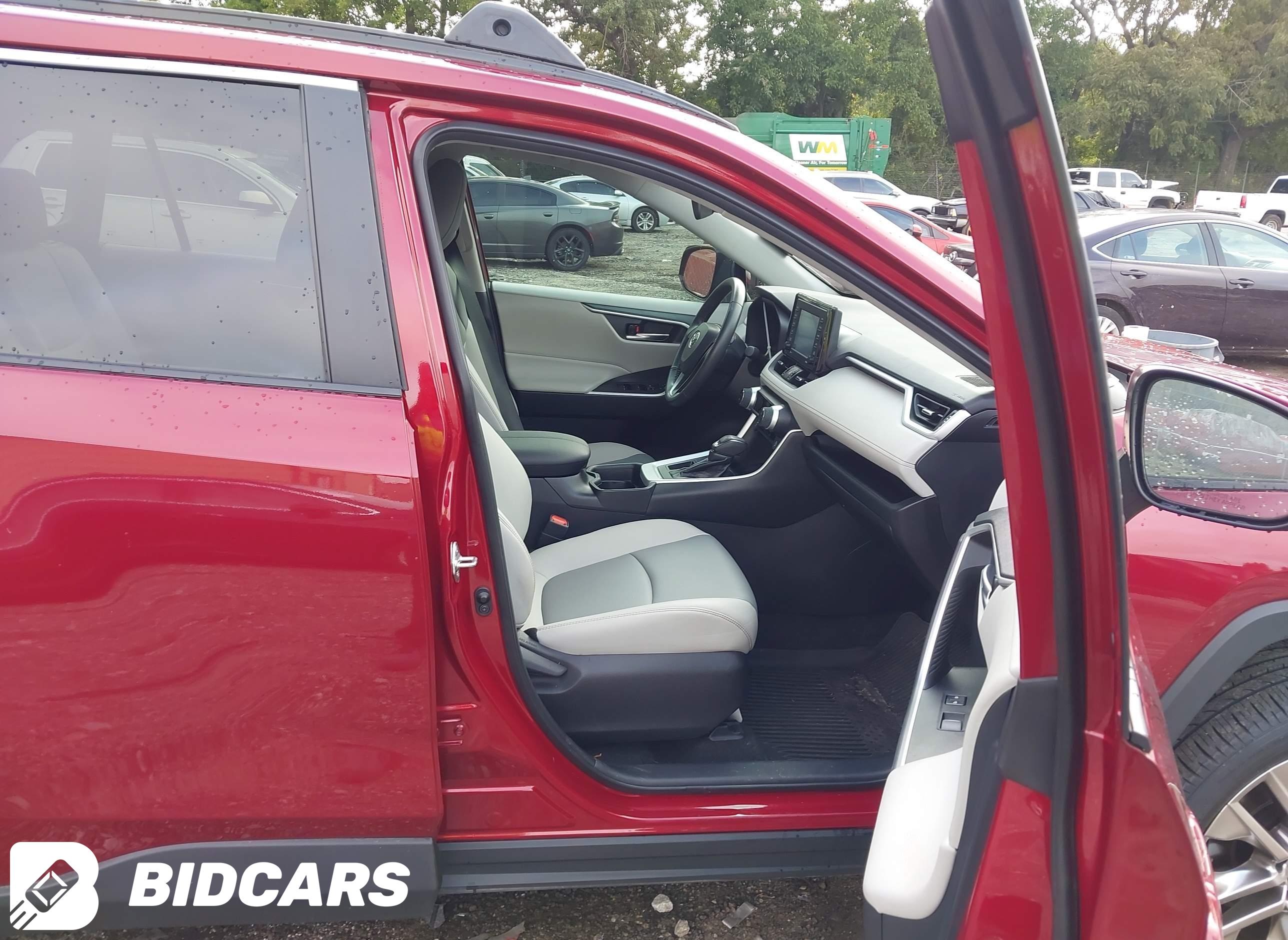2021 Toyota RAV4, Xle Premium