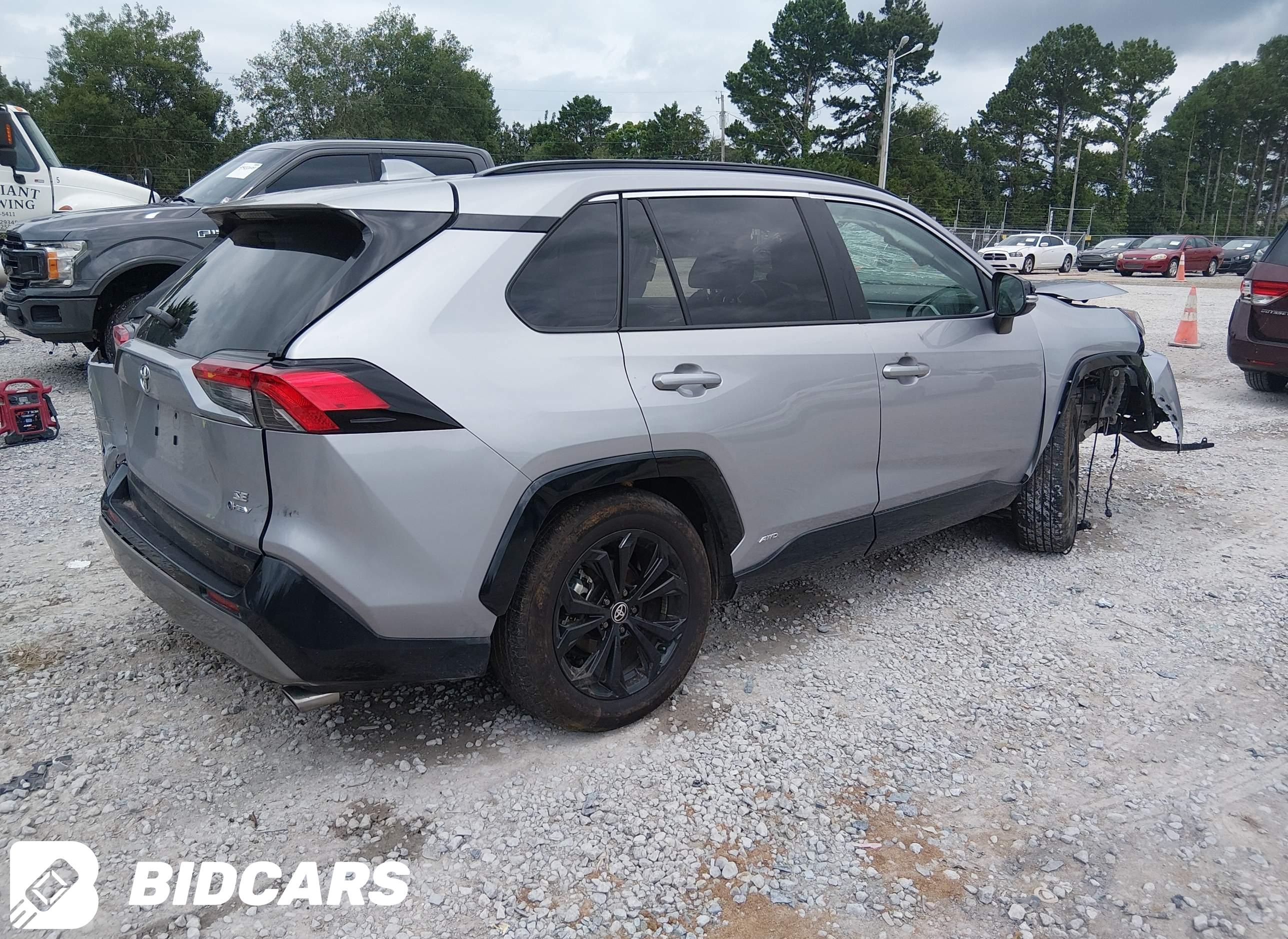 2025 Toyota RAV4, Hybrid SE