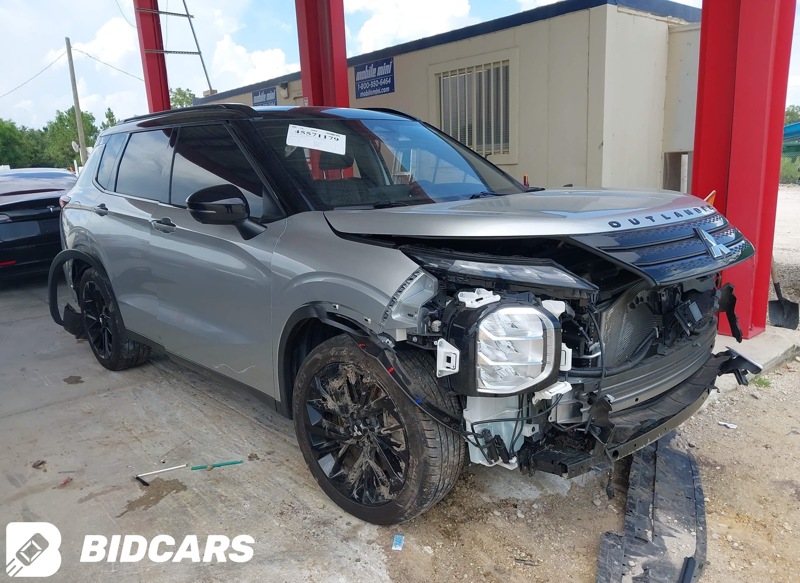 2024 Mitsubishi Outlander