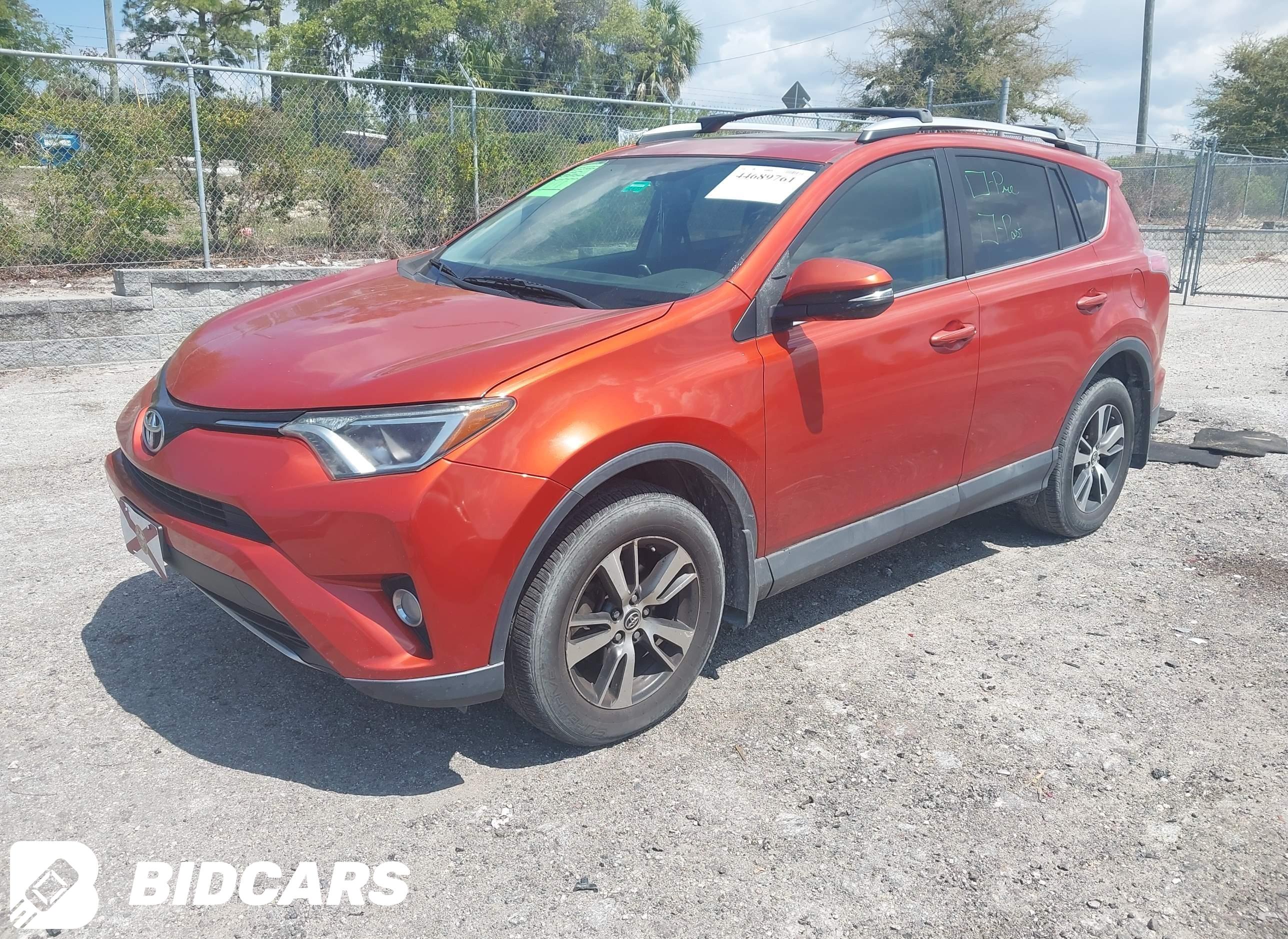 2016 Toyota RAV4, Xle
