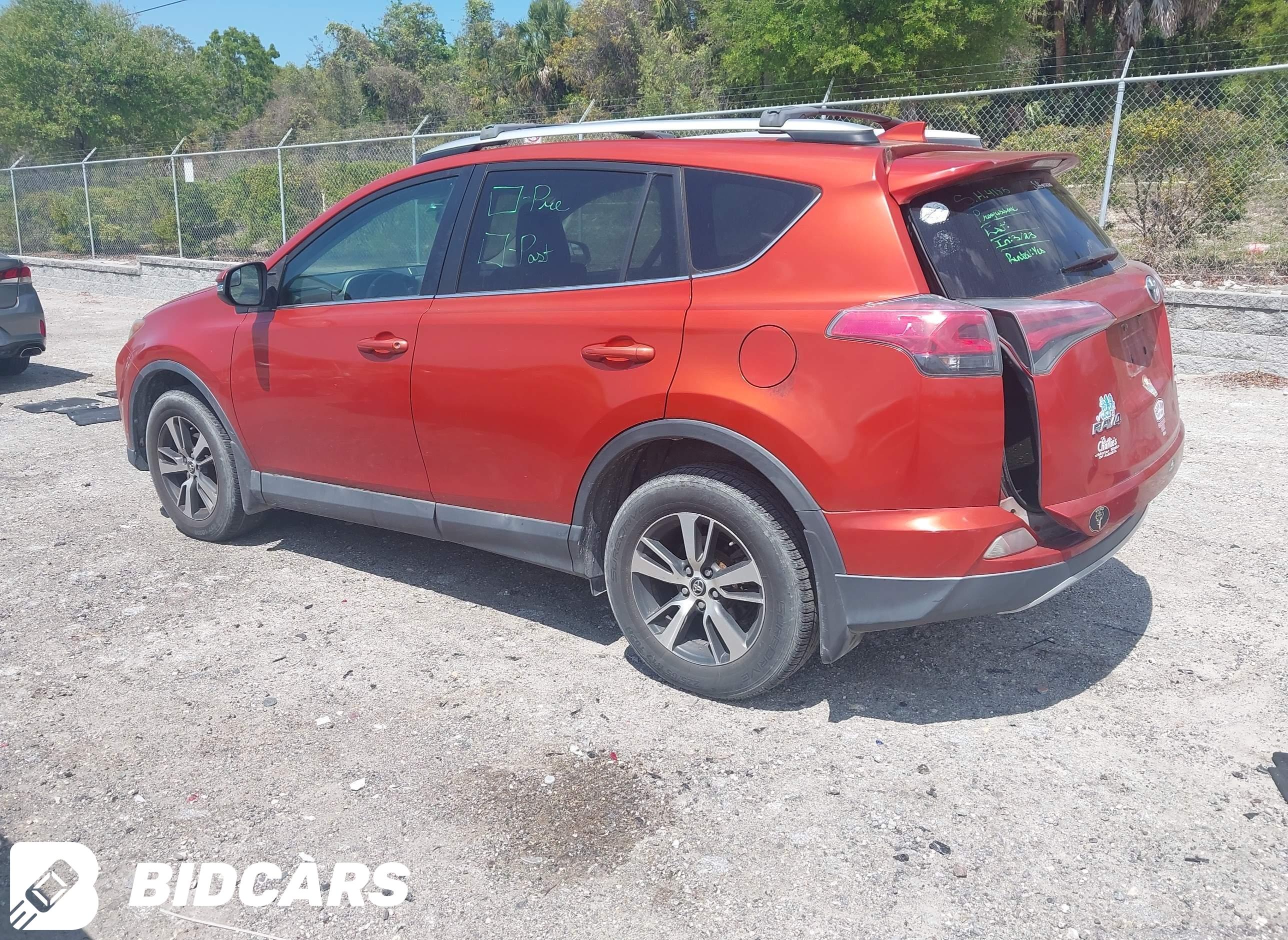 2016 Toyota RAV4, Xle