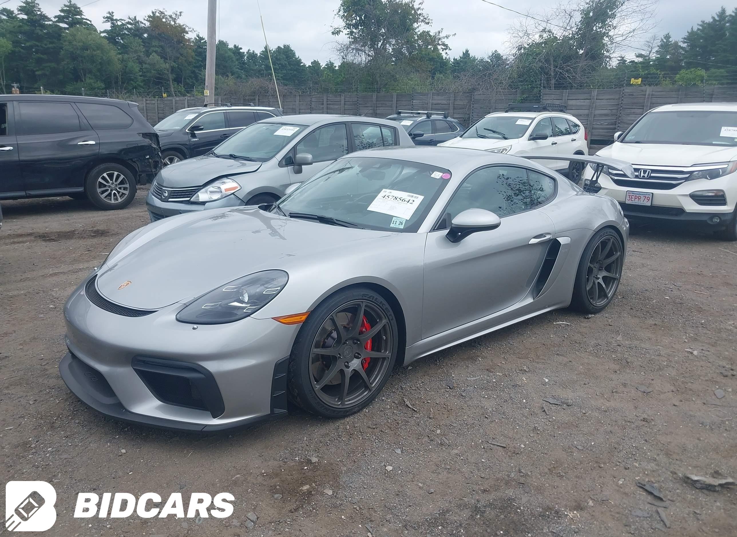 2022 Porsche 718 Cayman, GT4