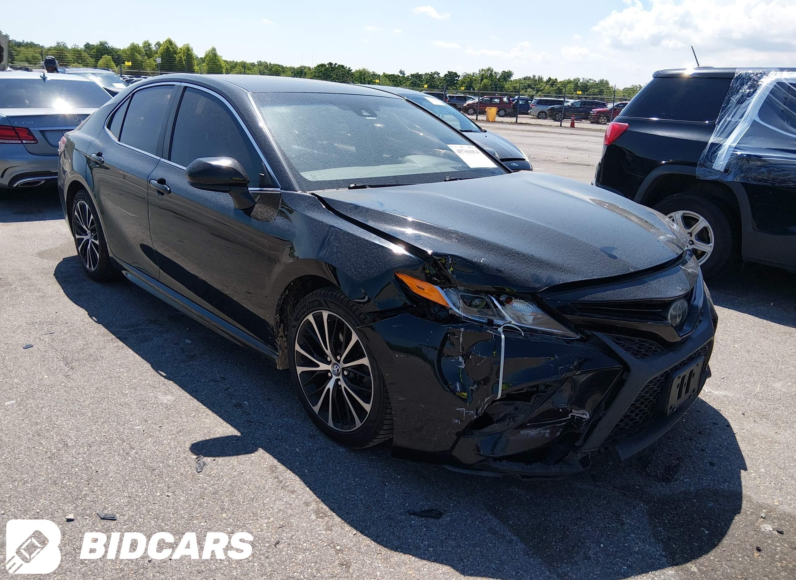 2018 Toyota Camry, SE