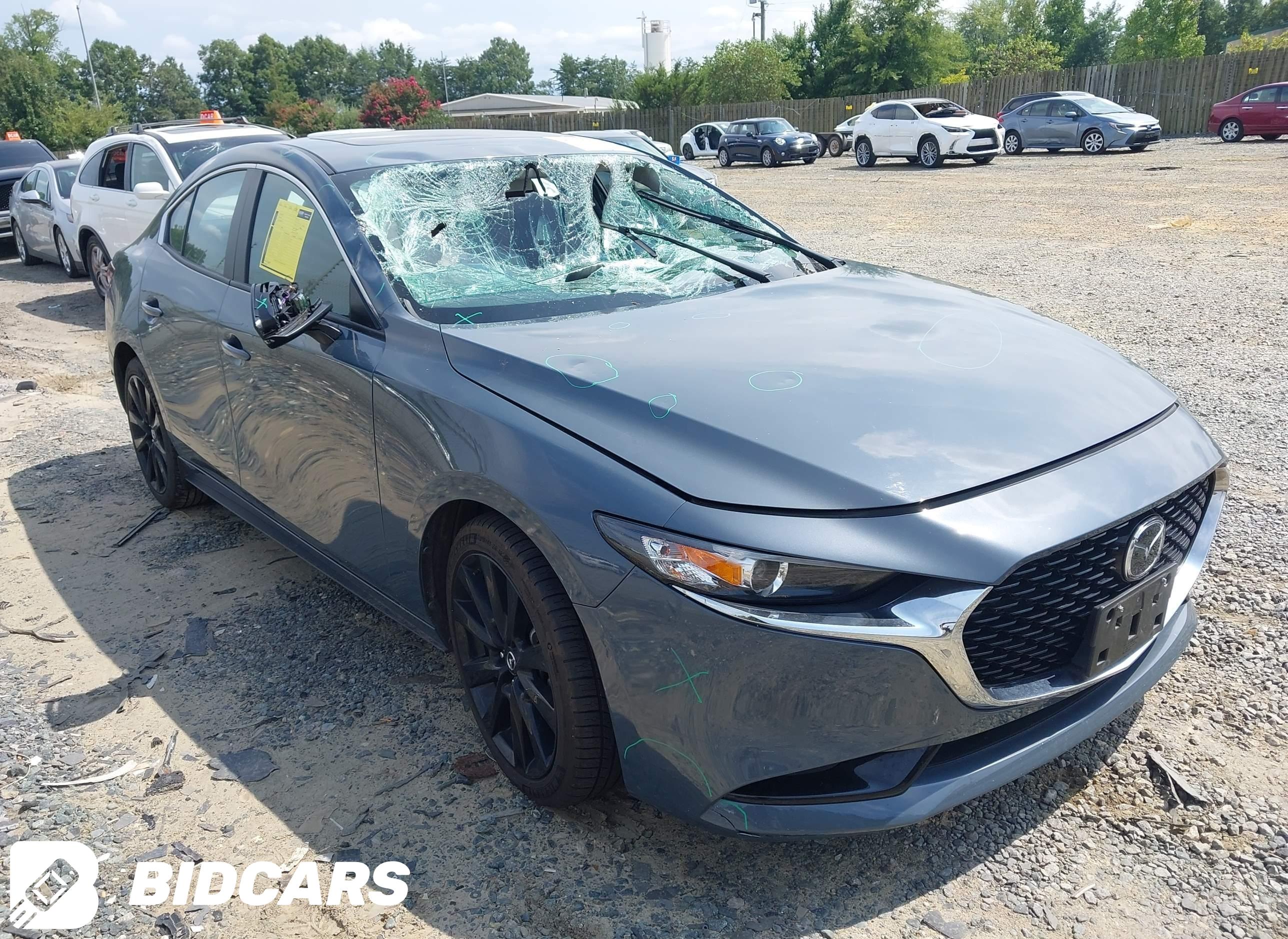 2022 Mazda 3, Carbon Edition