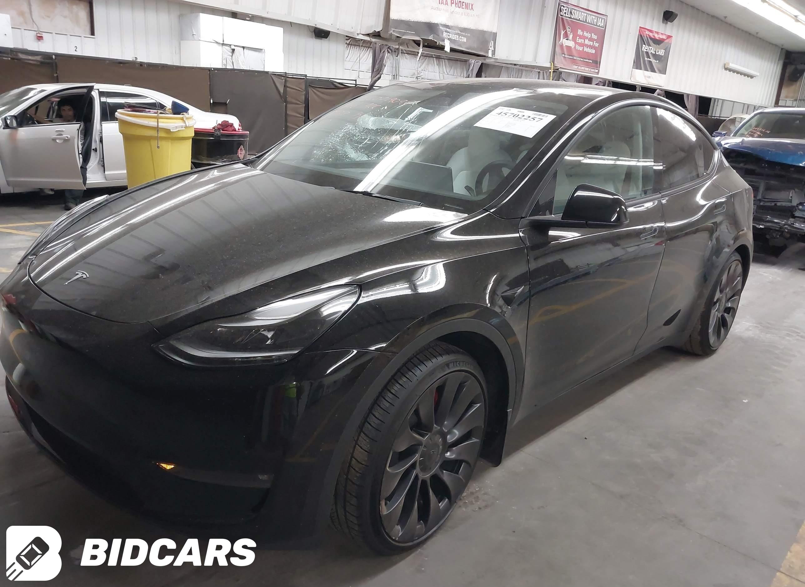 2023 Tesla Model Y, Performan...