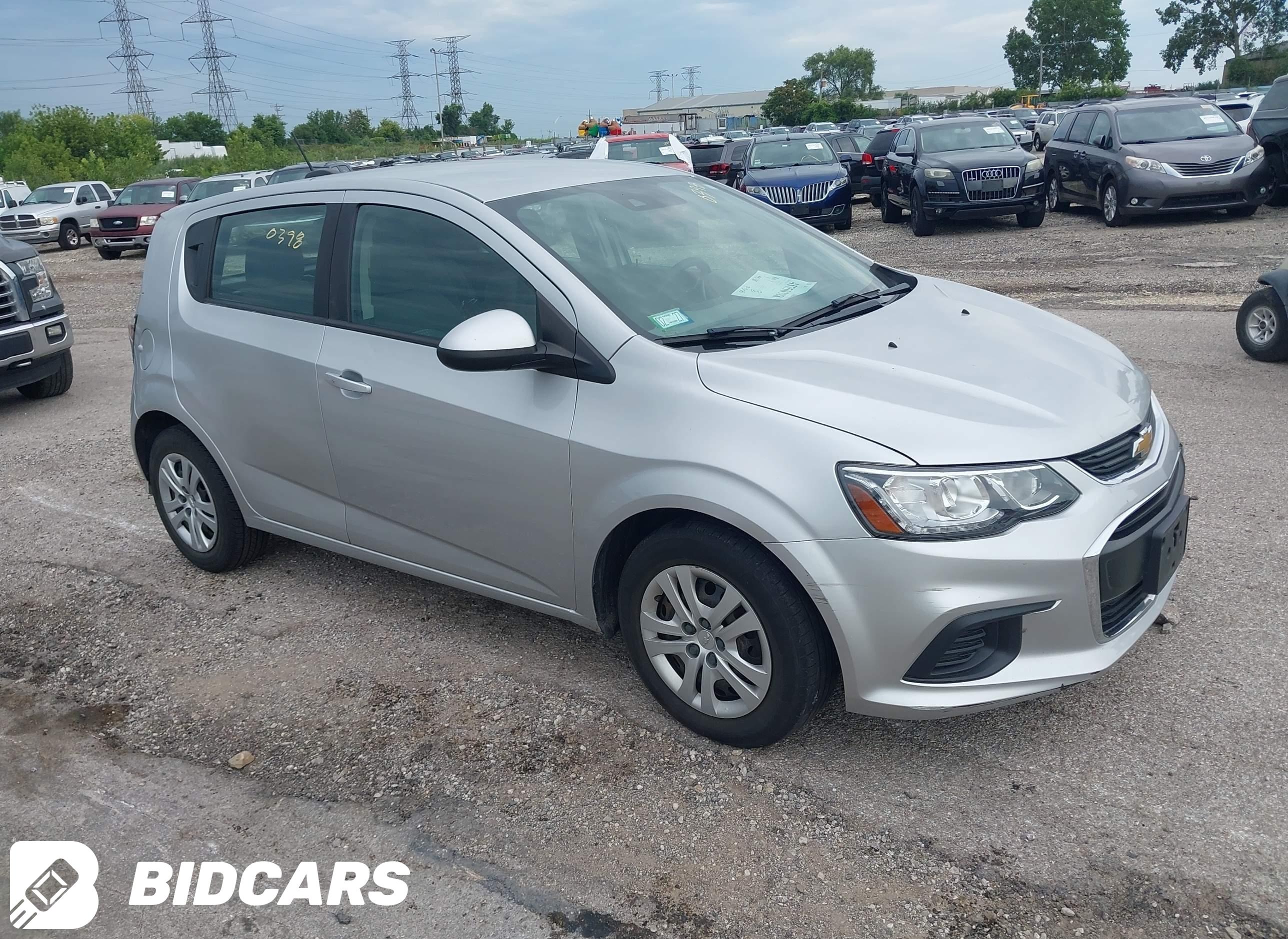 2020 Chevrolet Sonic, Fwd  1F...