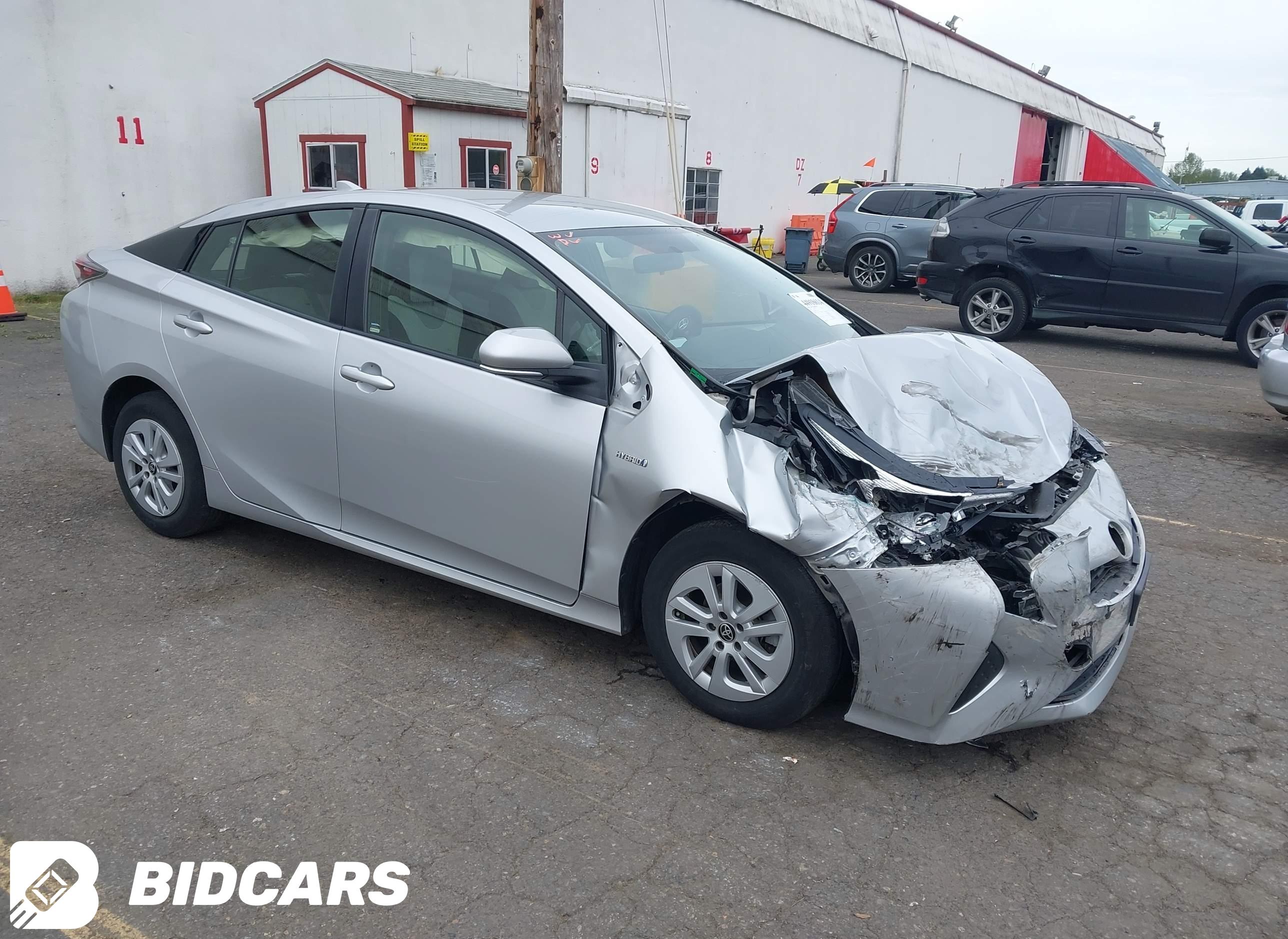 2016 Toyota Prius, Two