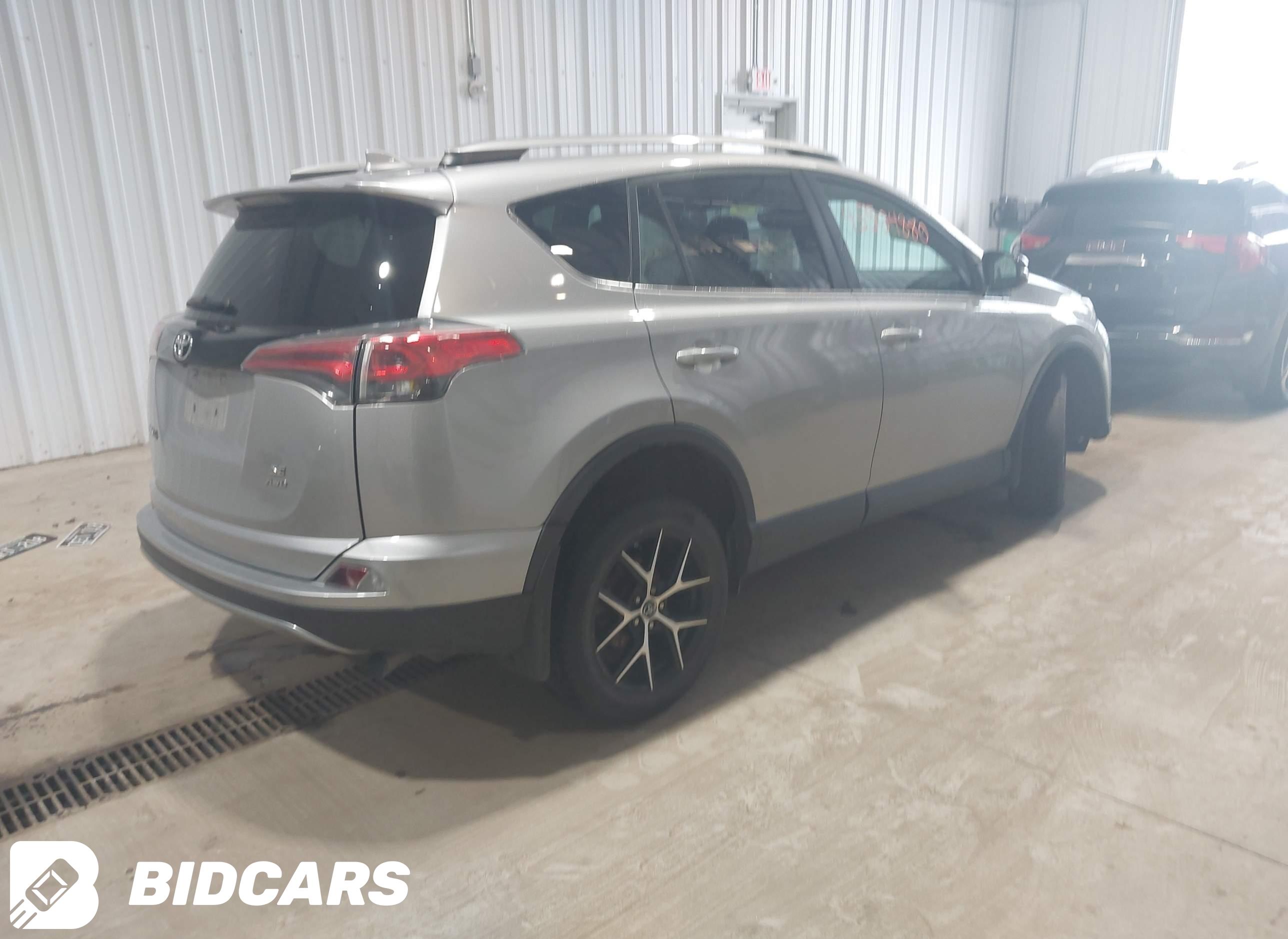 2018 Toyota RAV4, SE