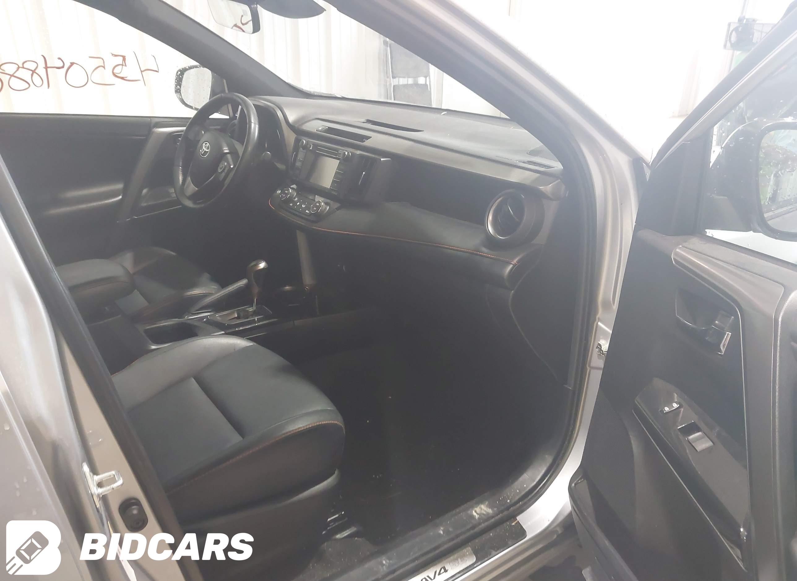 2018 Toyota RAV4, SE