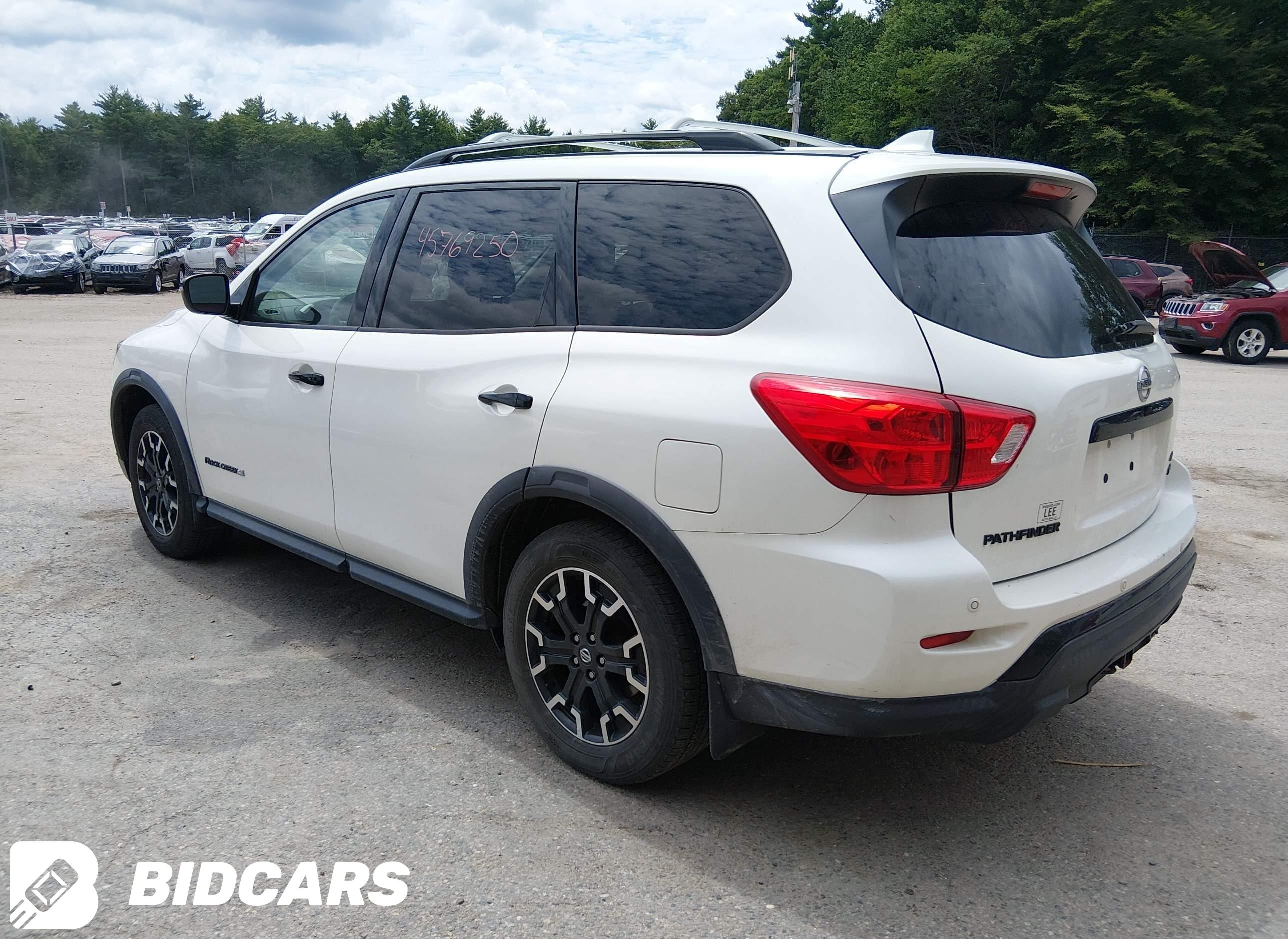 2019 Nissan Pathfinder, SV