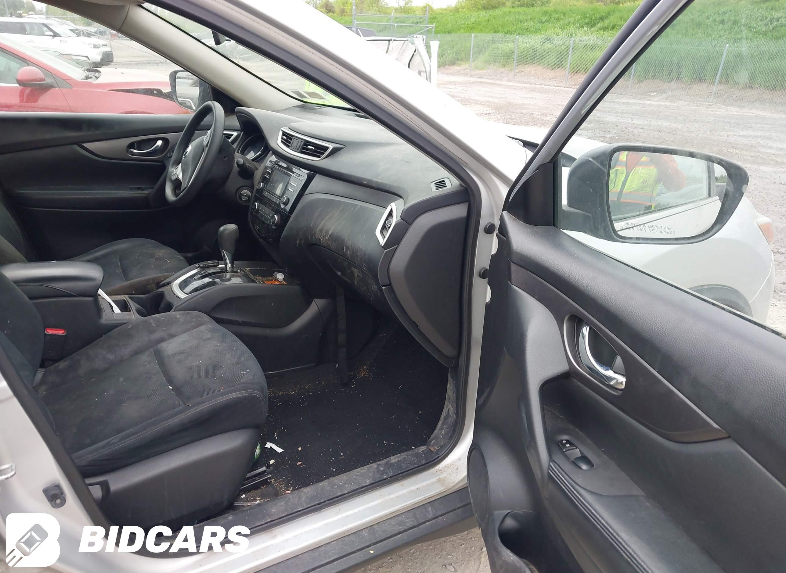 2016 Nissan Rogue, S