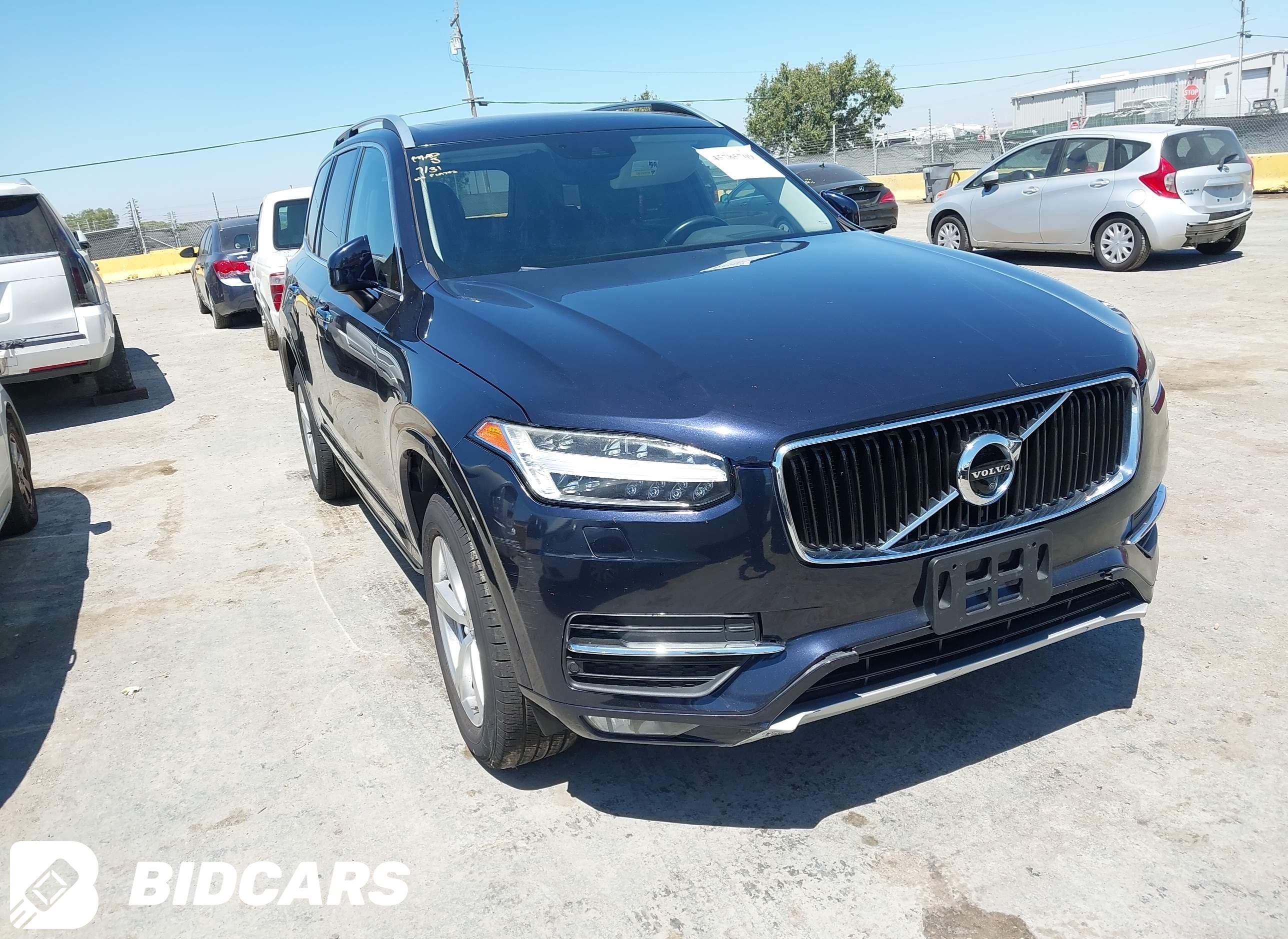 2017 Volvo XC90, T5 Momentum