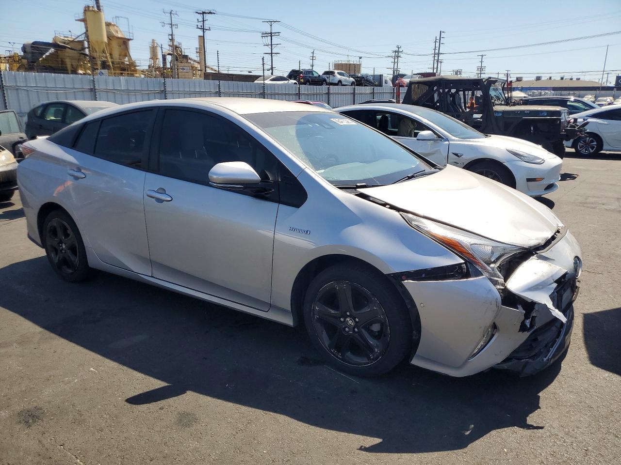 2017 Toyota Prius, Three Touring