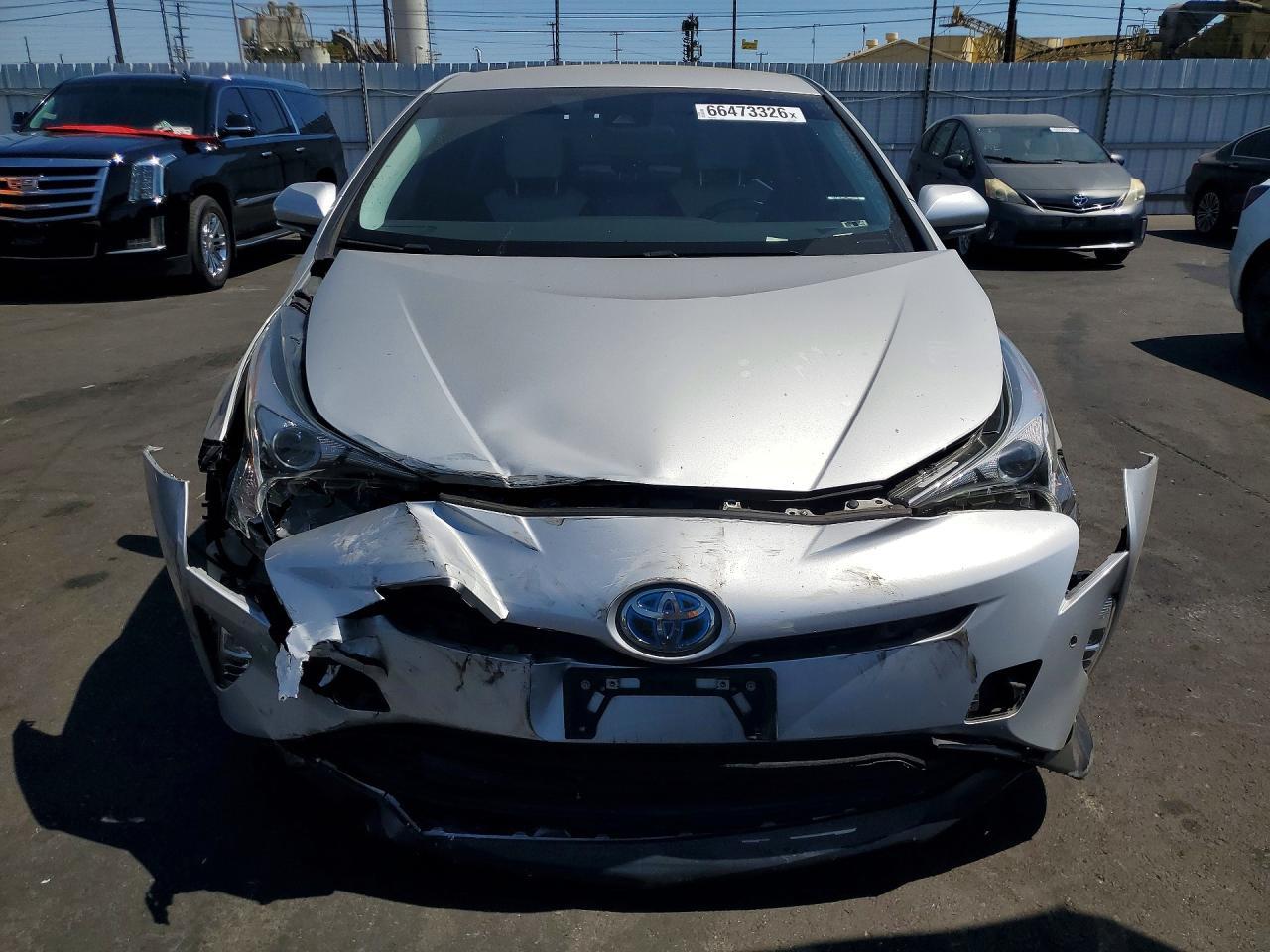 2017 Toyota Prius, Three Touring