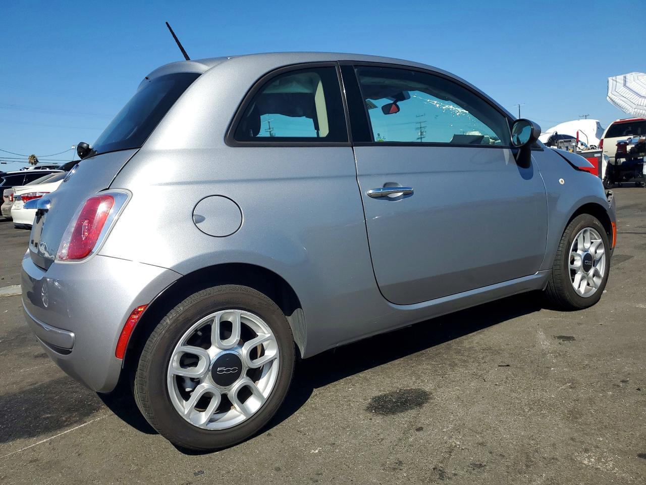 2015 Fiat 500, Pop