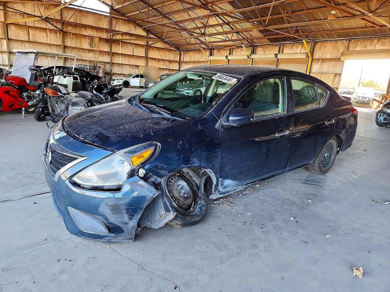 2015 Nissan Versa, 1.6 SV