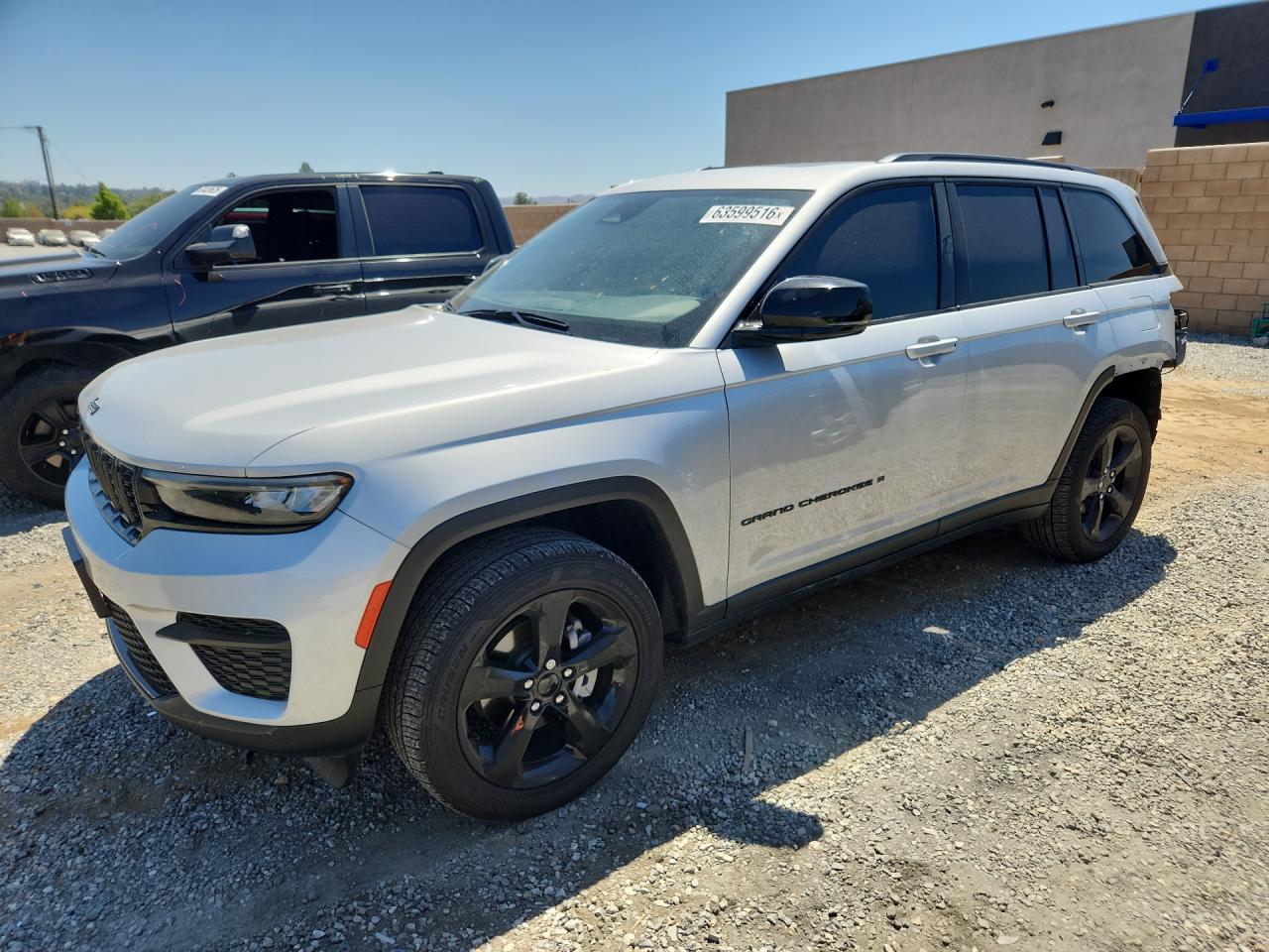 2024 Jeep Grand Cherokee, Laredo