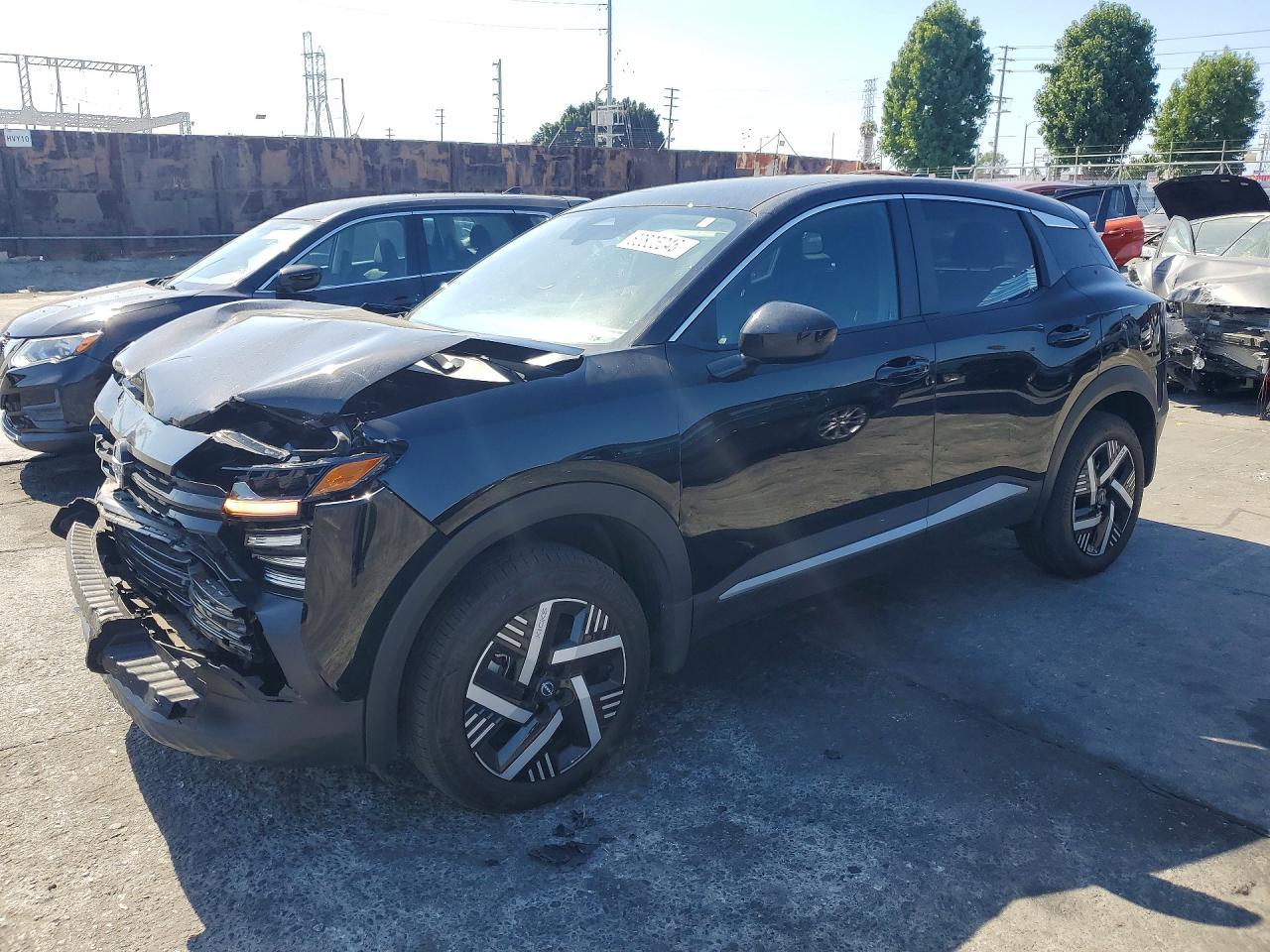 2025 Nissan Kicks, SV