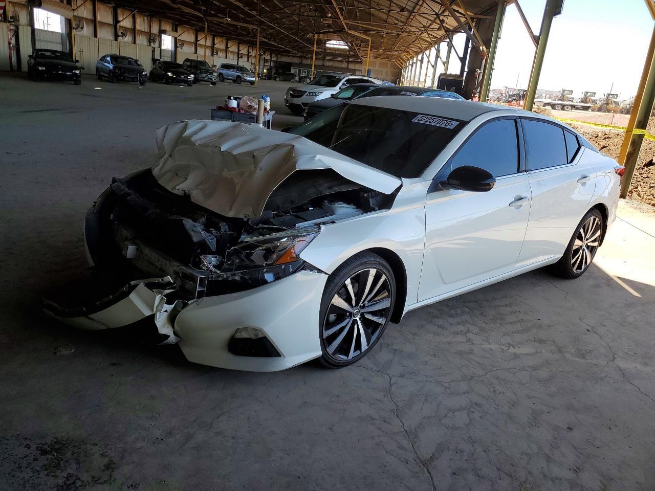 2019 Nissan Altima, SR