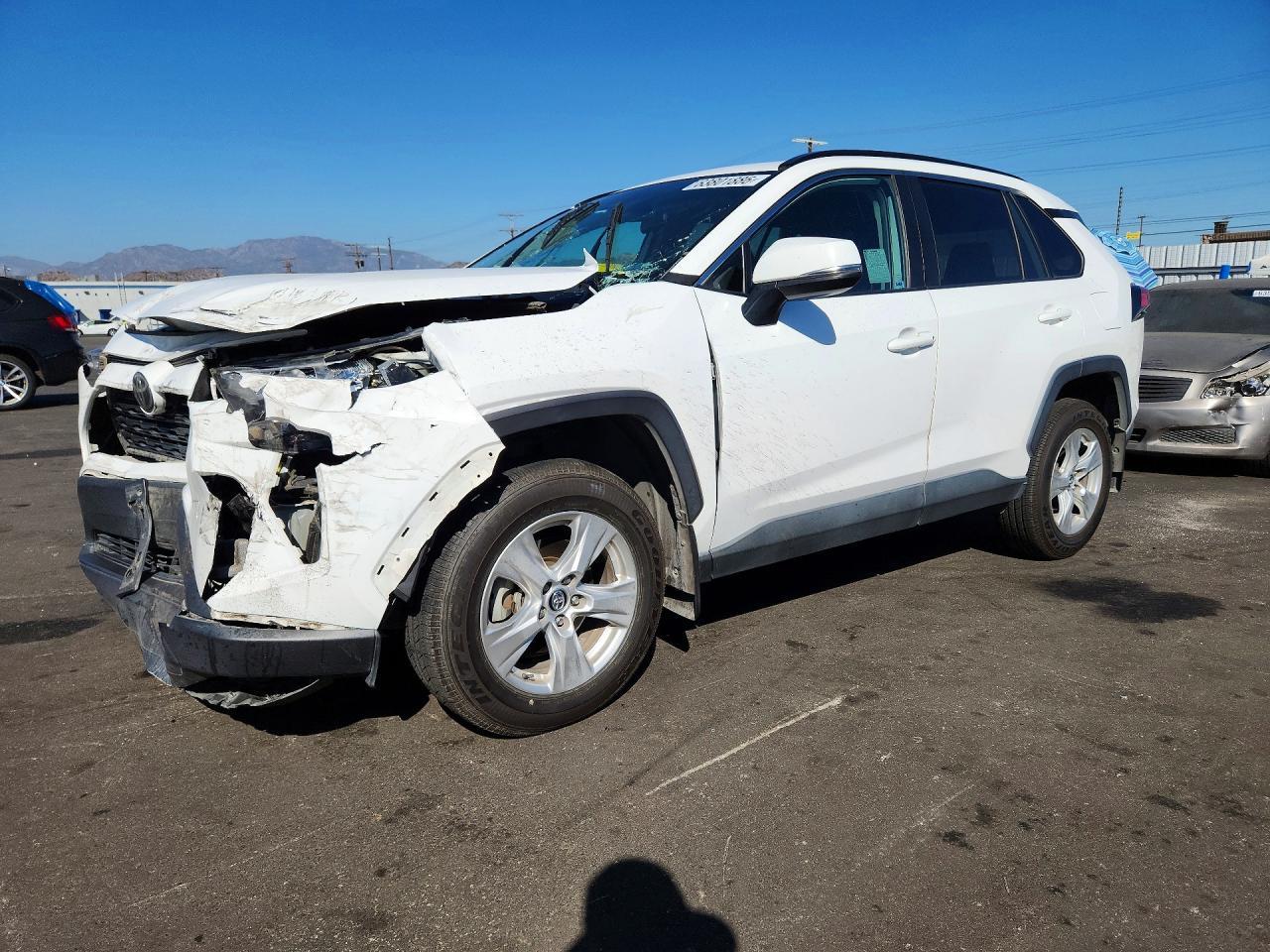 2020 Toyota RAV4, Xle