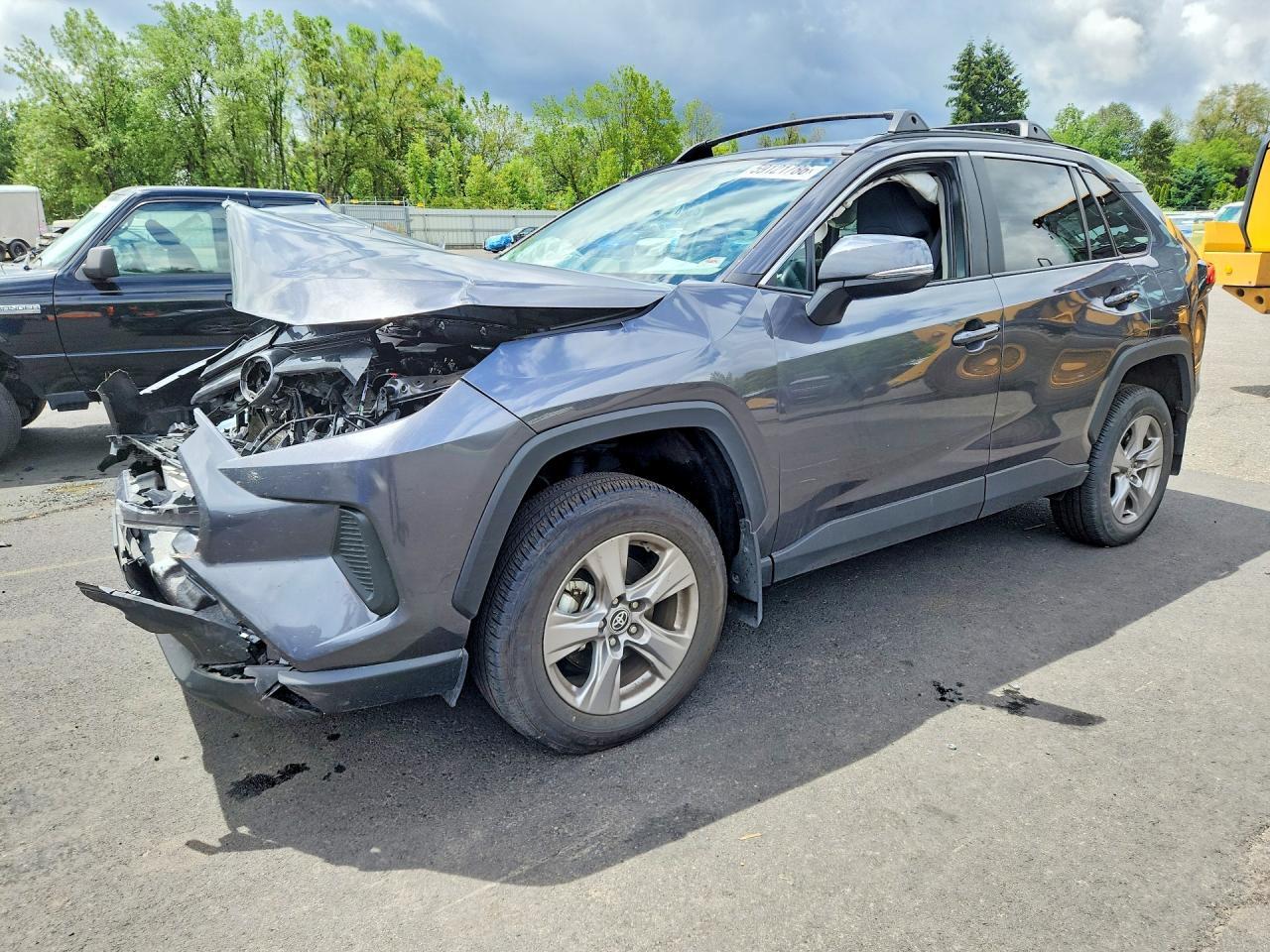 2025 Toyota RAV4, Xle